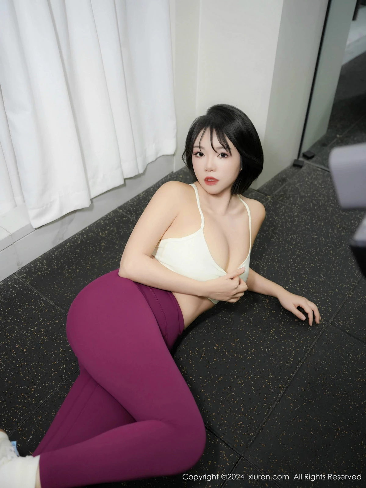 秀人集.com_[XiuRen秀人网]No.9603_新人模特桃色奶酪健身房场景性感紫色瑜伽服秀丰腴身材诱惑写真57P