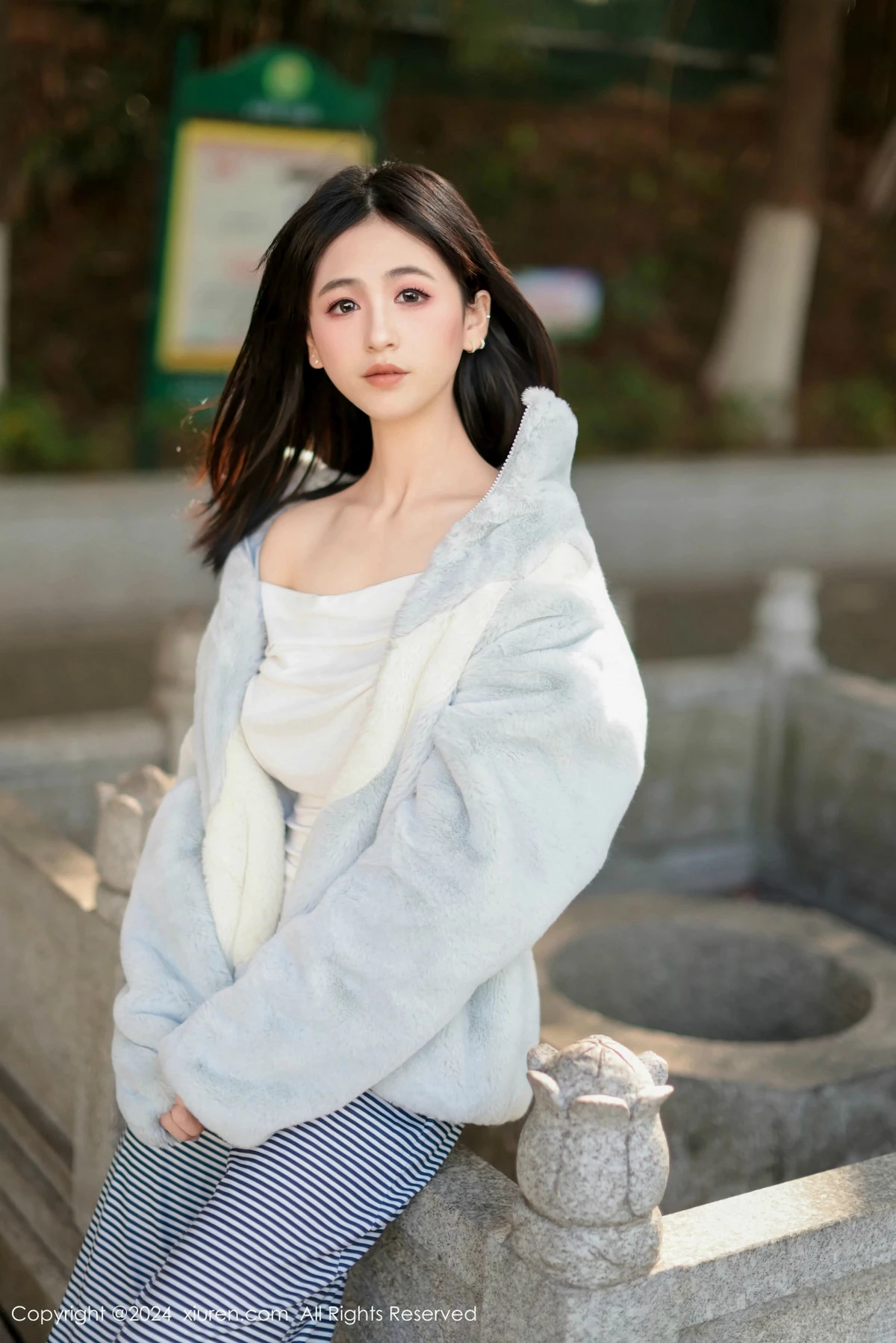 秀人集.com_[XiuRen秀人网]No.9605_模特奶芙乔乔性感白T配长裤露超薄黑丝秀凹凸身材撩人诱惑写真85P