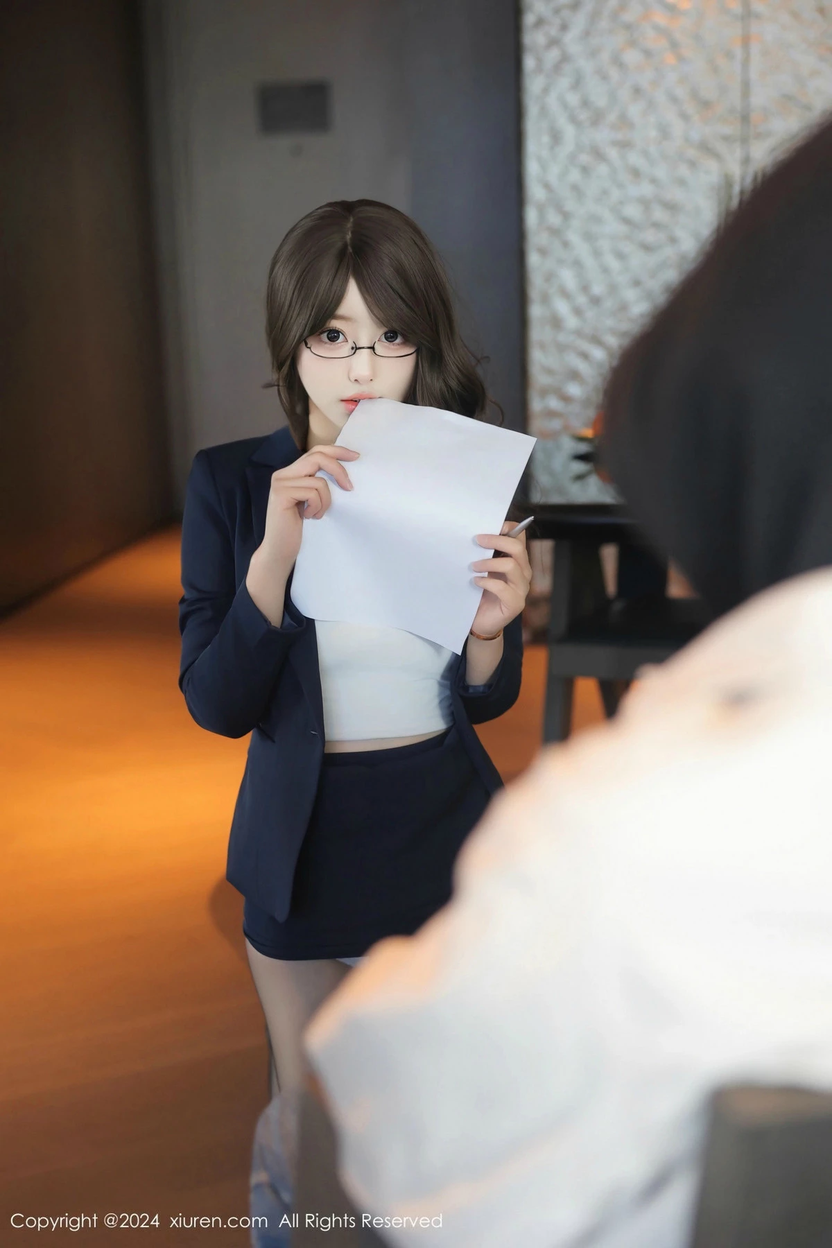 秀人集.com_[XiuRen秀人网]No.9486_模特桃妖夭性感OL服饰露白色内衣配超薄黑丝秀曼妙身姿诱惑写真72P