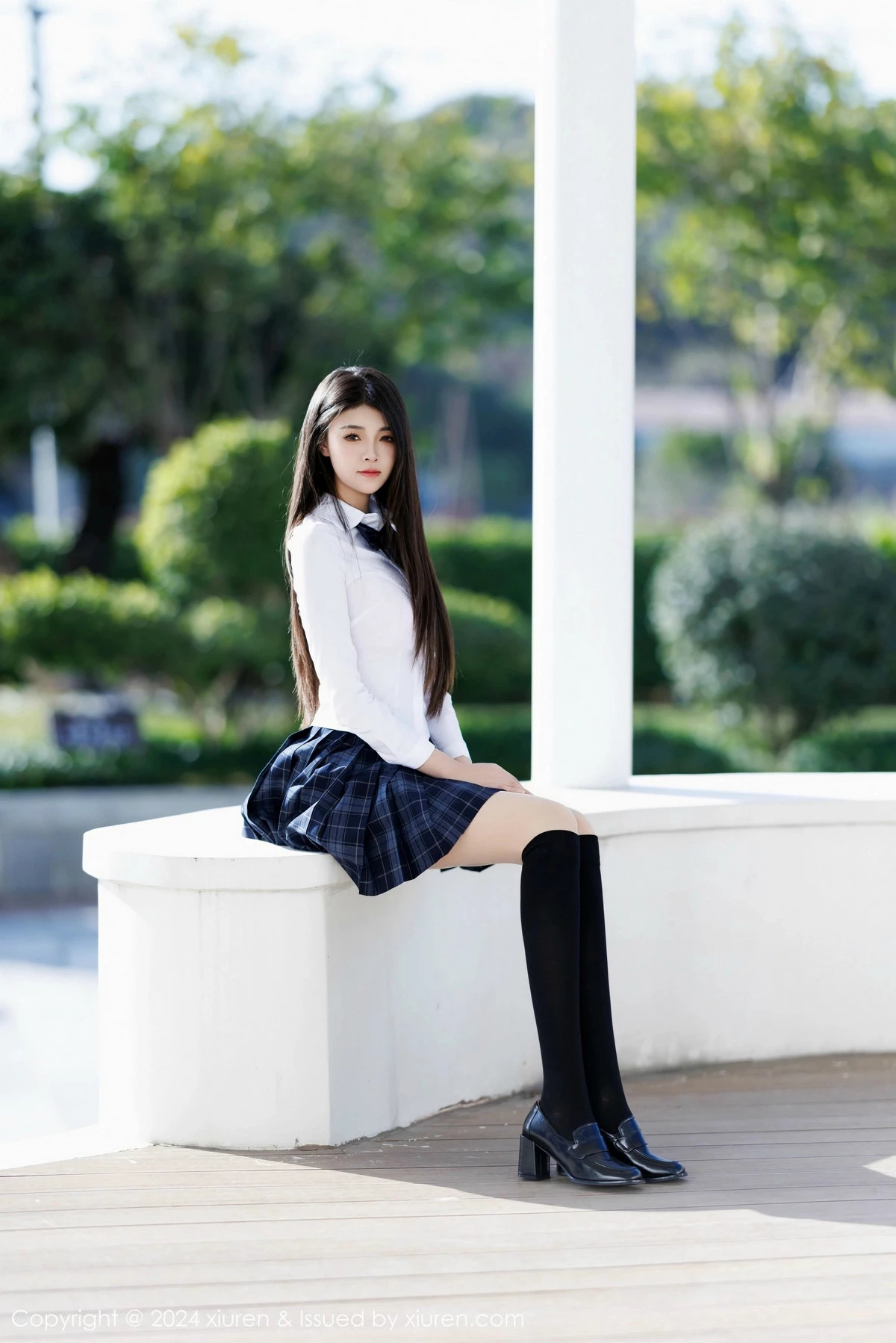 秀人集.com_[XiuRen秀人网]No.9682_模特初梦瑶性感白T露粉红色内衣配超薄肉丝秀完美身材诱惑写真91P