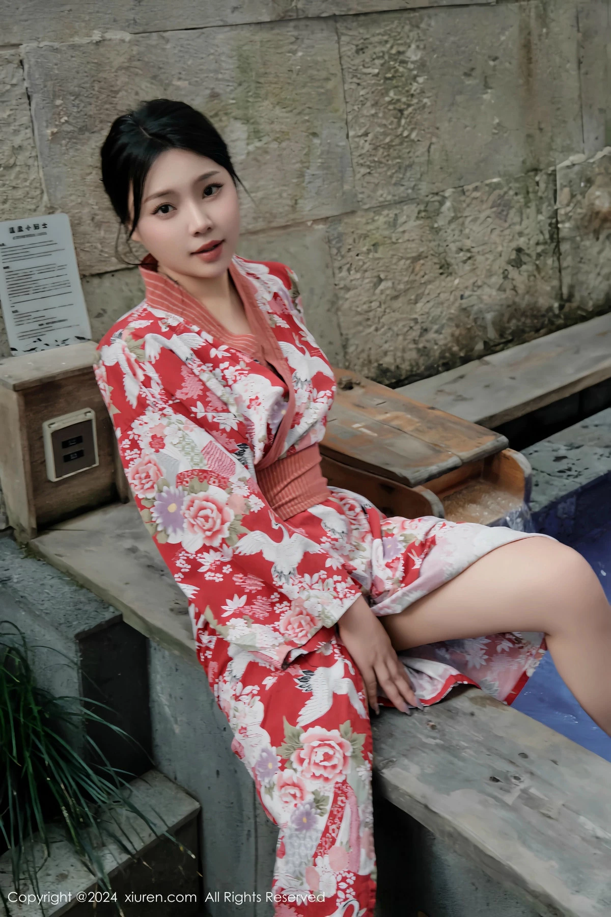 秀人集.com_[XiuRen秀人网]No.9687_模特麦田温泉场景性感花色连衣裙半脱秀曼妙身姿惹火诱惑写真77P