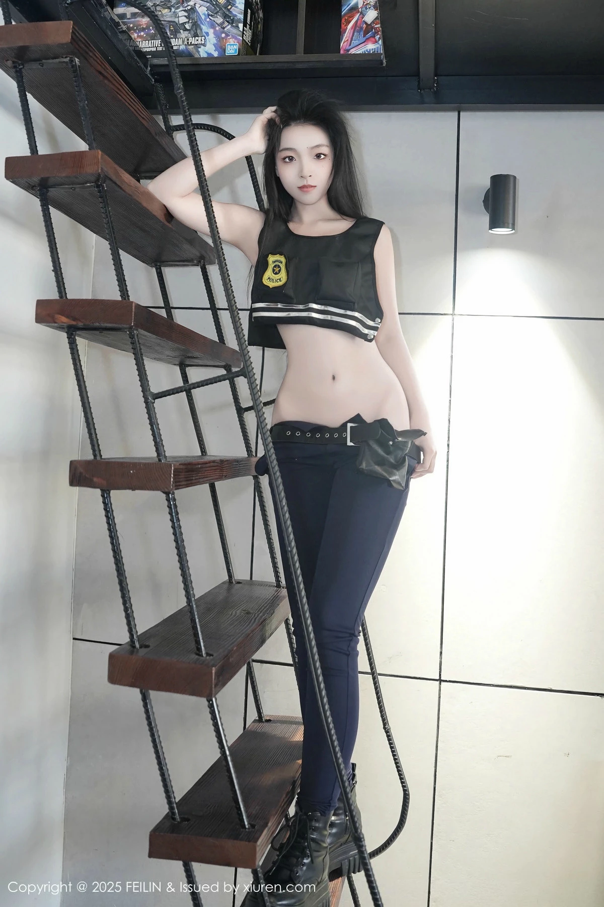 秀人集.com_[FeiLin嗲囡囡]VOL.497_模特芝樱私房性感蓝色制服半脱秀曼妙身姿浑圆翘臀诱惑写真74P