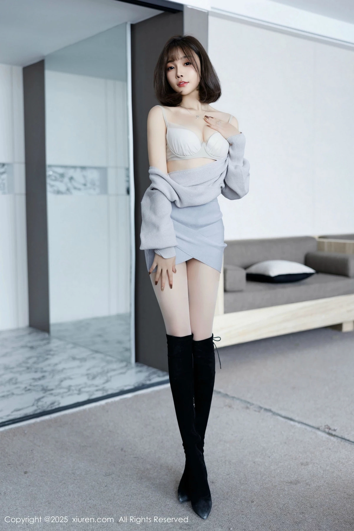 秀人集.com_[XiuRen秀人网]No.9734_女神徐莉芝Booty性感短裙套装+黑色情趣内衣秀曼妙身姿诱惑写真100P