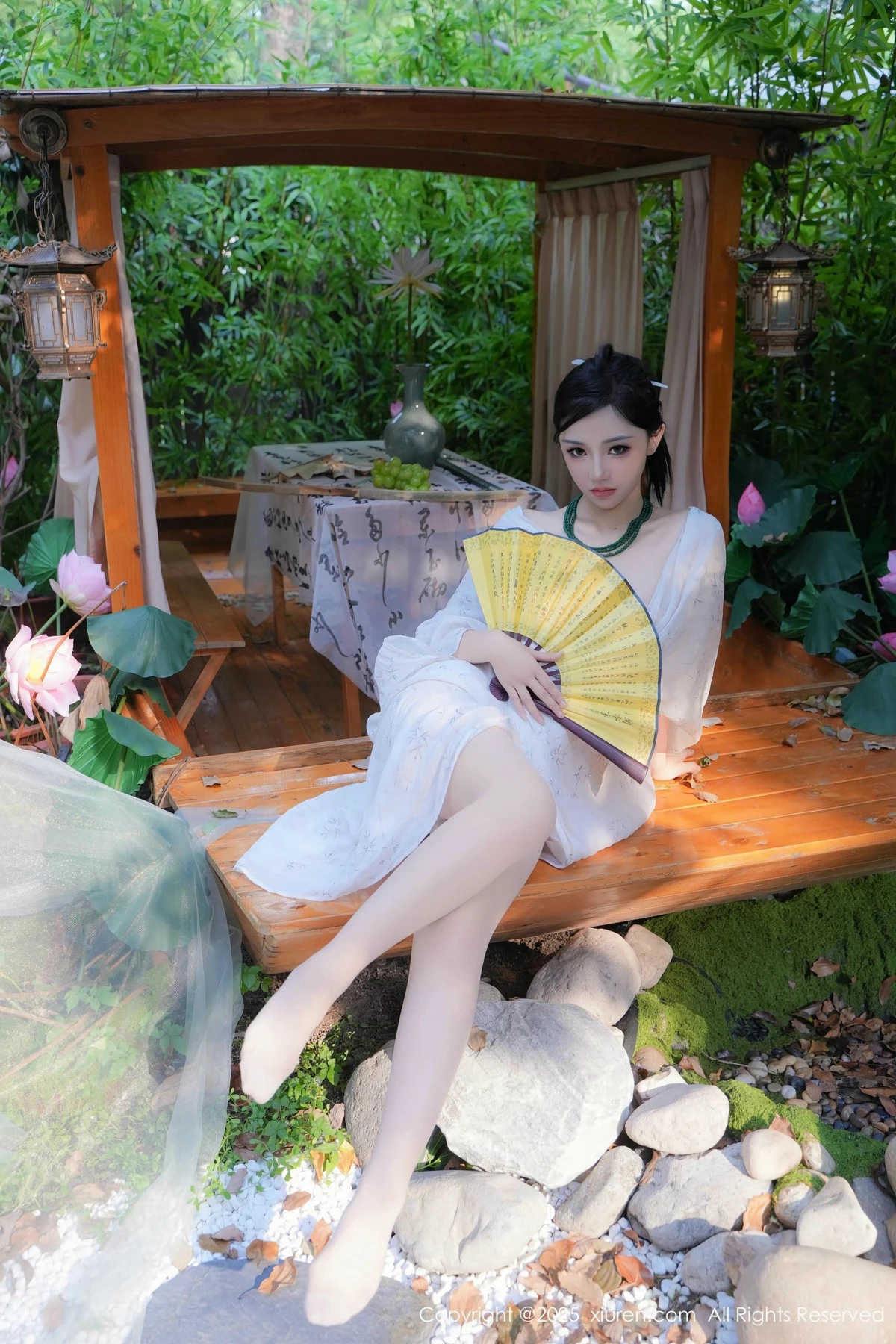 秀人集.com_[XiuRen秀人网]No.9730_模特妙可可Cheese性感白色古风服配超薄白丝秀丰腴身材诱惑写真84P