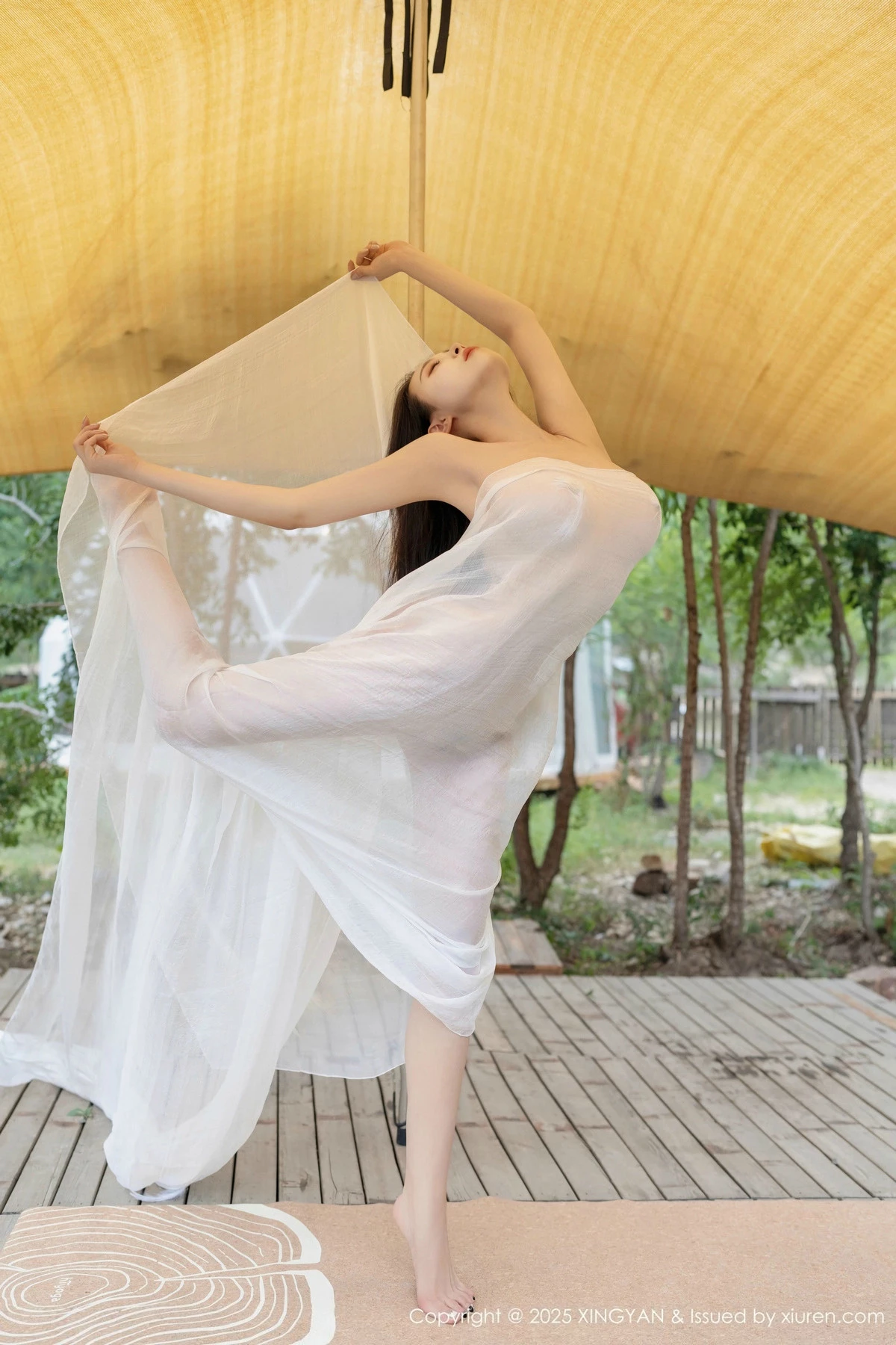 秀人集.com_[XINGYAN星颜社]VOL.298_模特清妙户外性感白色轻透薄纱透视秀诱人胴体火辣诱惑写真80P