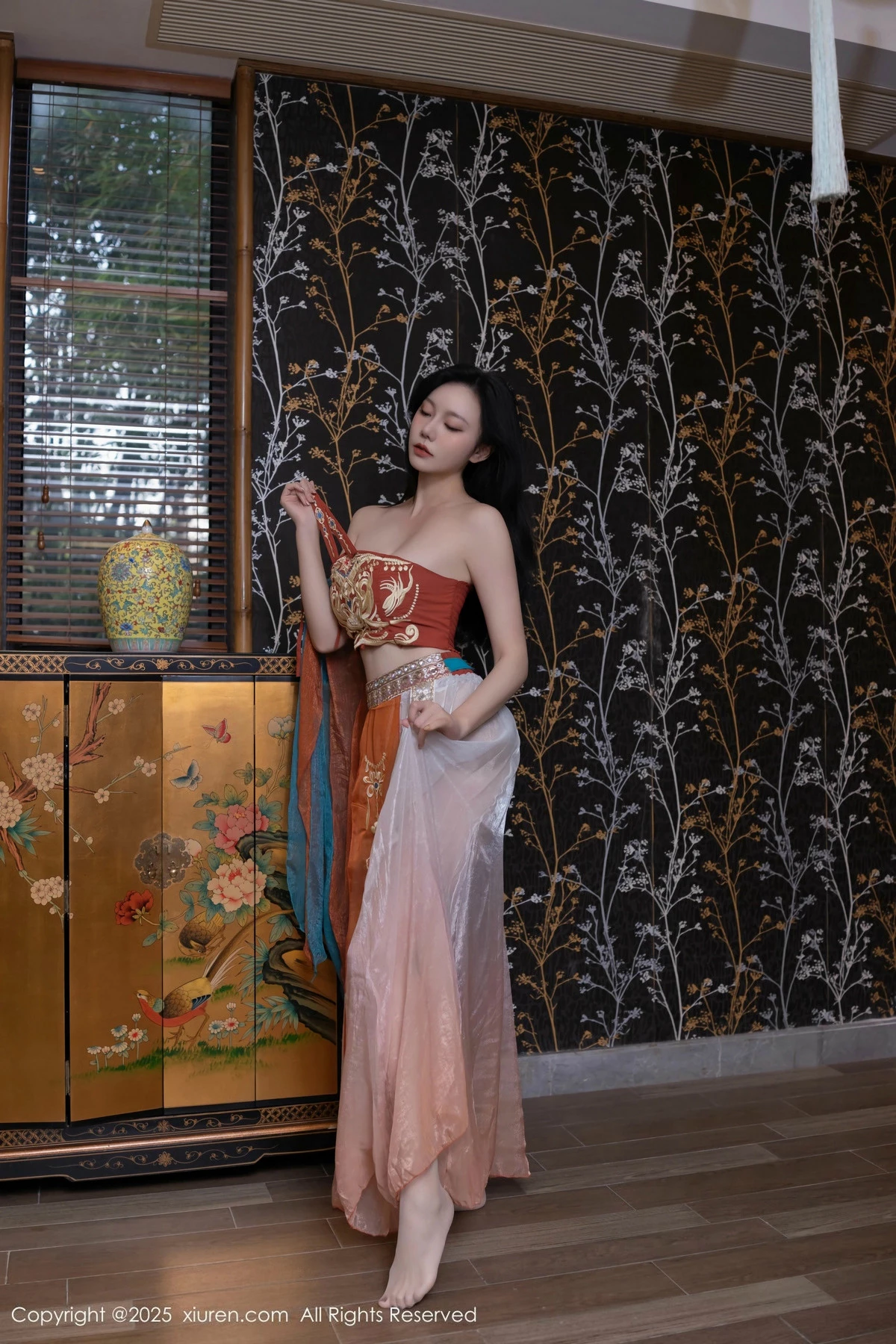 秀人集.com_[XiuRen秀人网]No.9757_模特安然anran性感古风薄纱服饰配超薄肉丝秀丰满身材诱惑写真81P