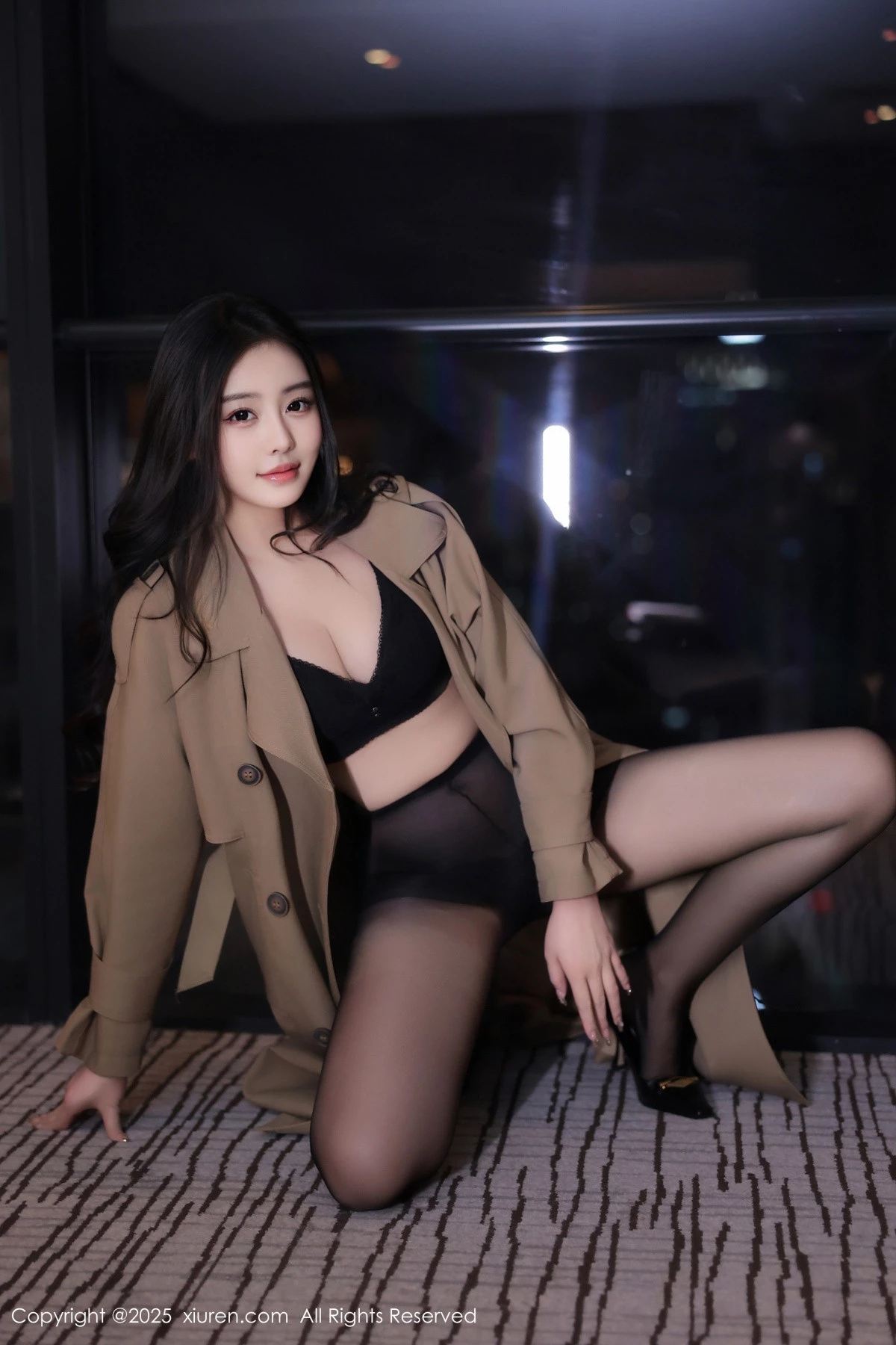 秀人集.com_[XiuRen秀人网]No.9758_新人模特希雅sia性感黑色情趣内衣配超薄黑丝秀丰腴身材诱惑写真76P