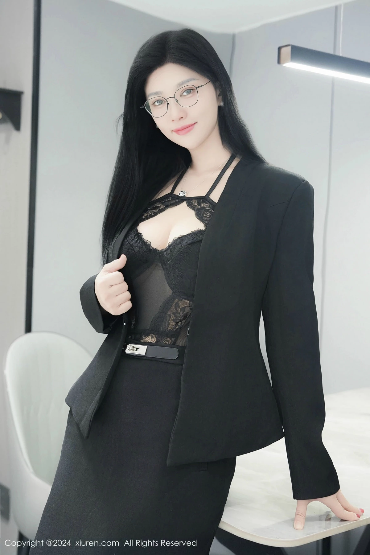 秀人集.com_[XiuRen秀人网]No.9639_模特雅茹老师性感黑色西服露黑色情趣内衣秀柔美身姿诱惑写真81P