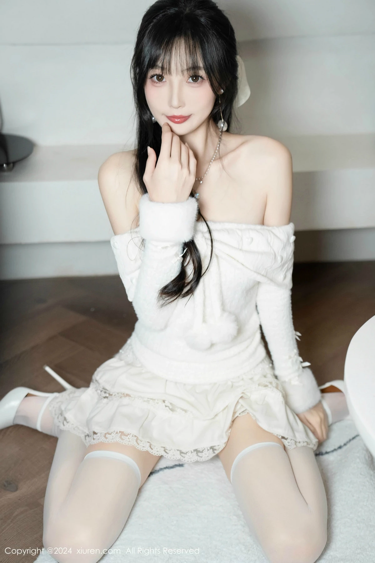 秀人集.com_[XiuRen秀人网]No.9658_模特林星阑白色连衣短裙露红色情趣内衣配白丝袜秀美腿诱惑写真93P