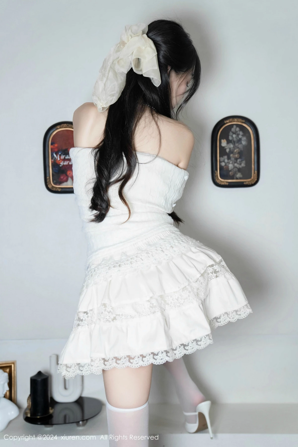 秀人集.com_[XiuRen秀人网]No.9658_模特林星阑白色连衣短裙露红色情趣内衣配白丝袜秀美腿诱惑写真93P