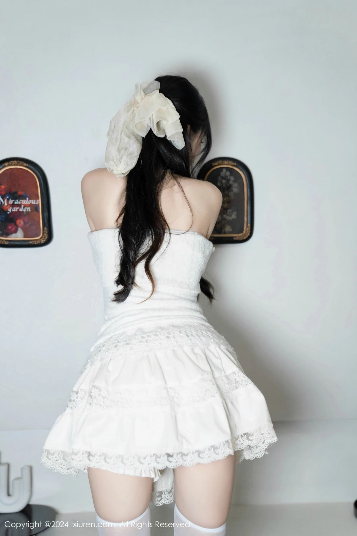 秀人集.com_[XiuRen秀人网]No.9658_模特林星阑白色连衣短裙露红色情趣内衣配白丝袜秀美腿诱惑写真93P