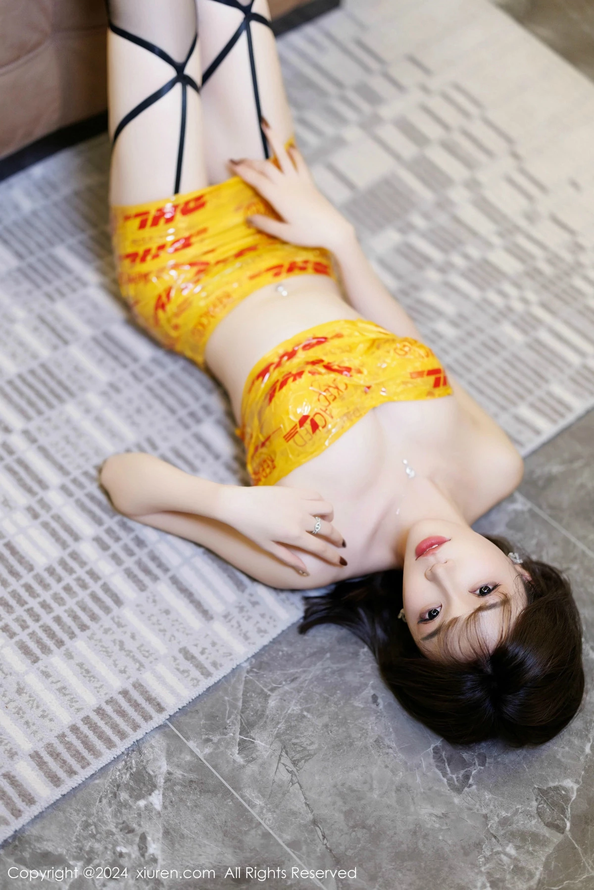 秀人集.com_[XiuRen秀人网]No.9664_女神徐莉芝Booty性感黄色胶布+黑色情趣内衣秀完美身材诱惑写真88P