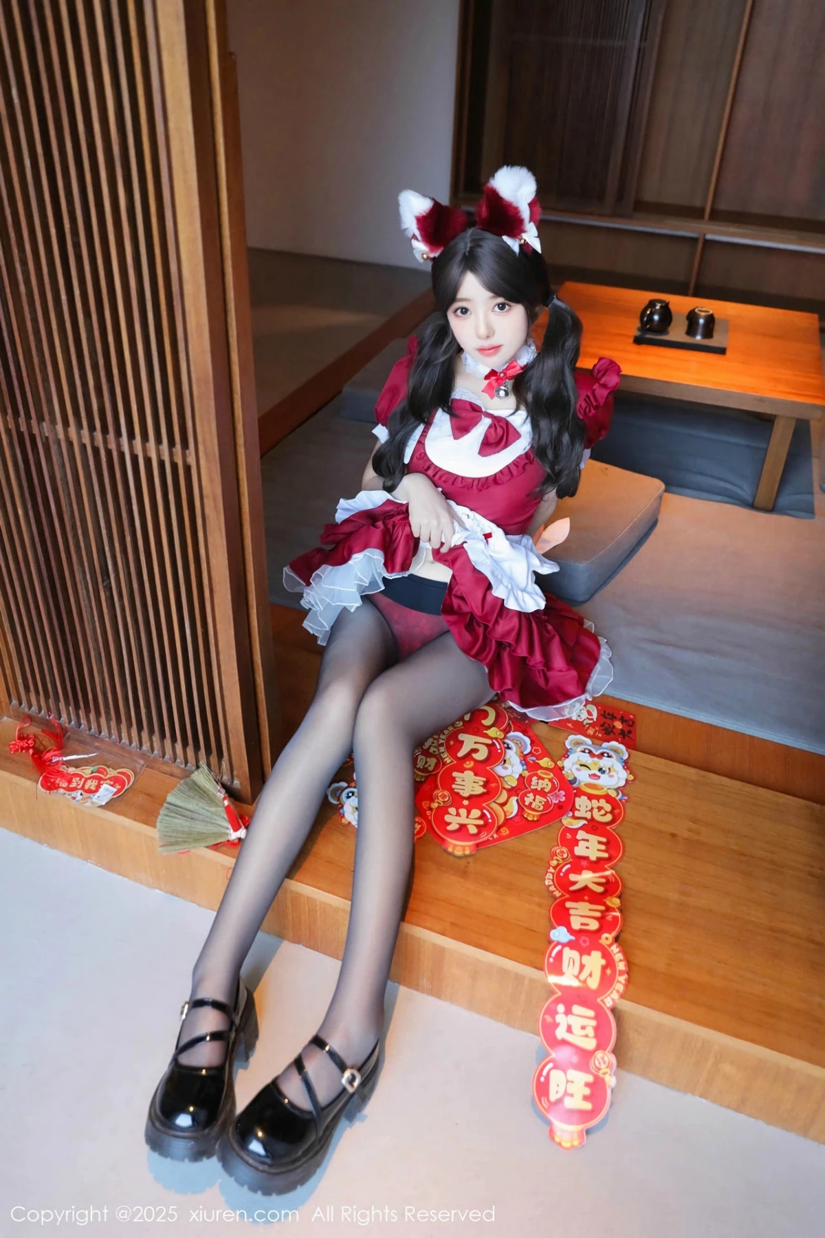 秀人集.com_[XiuRen秀人网]No.9814_模特桃妖夭红色喜庆女仆服露红色内衣配超薄黑丝秀美腿诱惑写真87P