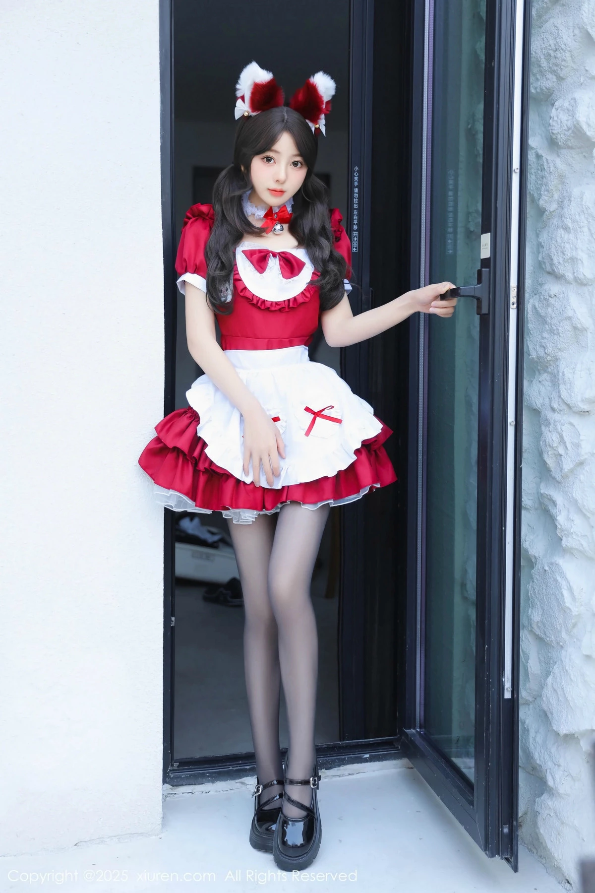 秀人集.com_[XiuRen秀人网]No.9814_模特桃妖夭红色喜庆女仆服露红色内衣配超薄黑丝秀美腿诱惑写真87P