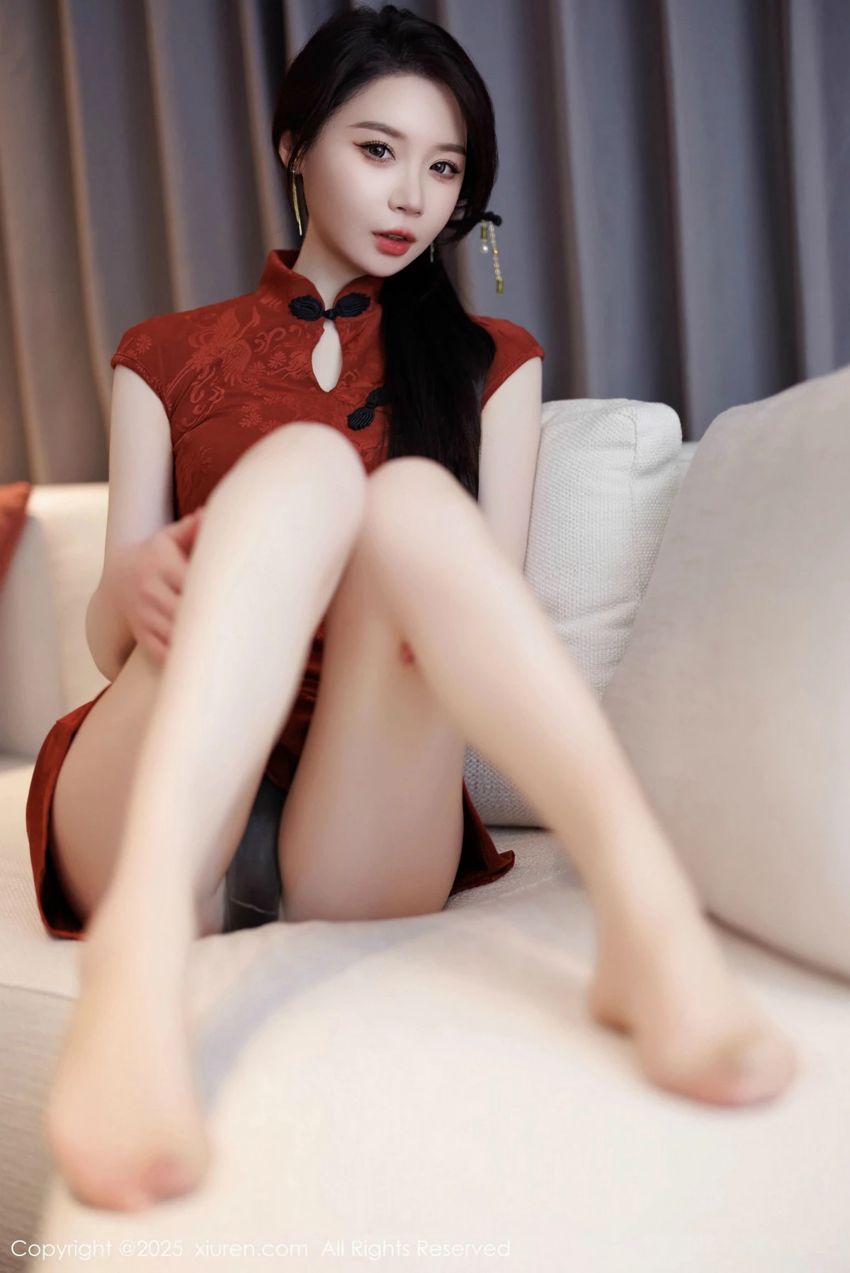 秀人集.com_[XiuRen秀人网]No.9812_模特梦心玥性感红色旗袍服饰露红色内衣秀高挑曼妙身姿诱惑写真91P