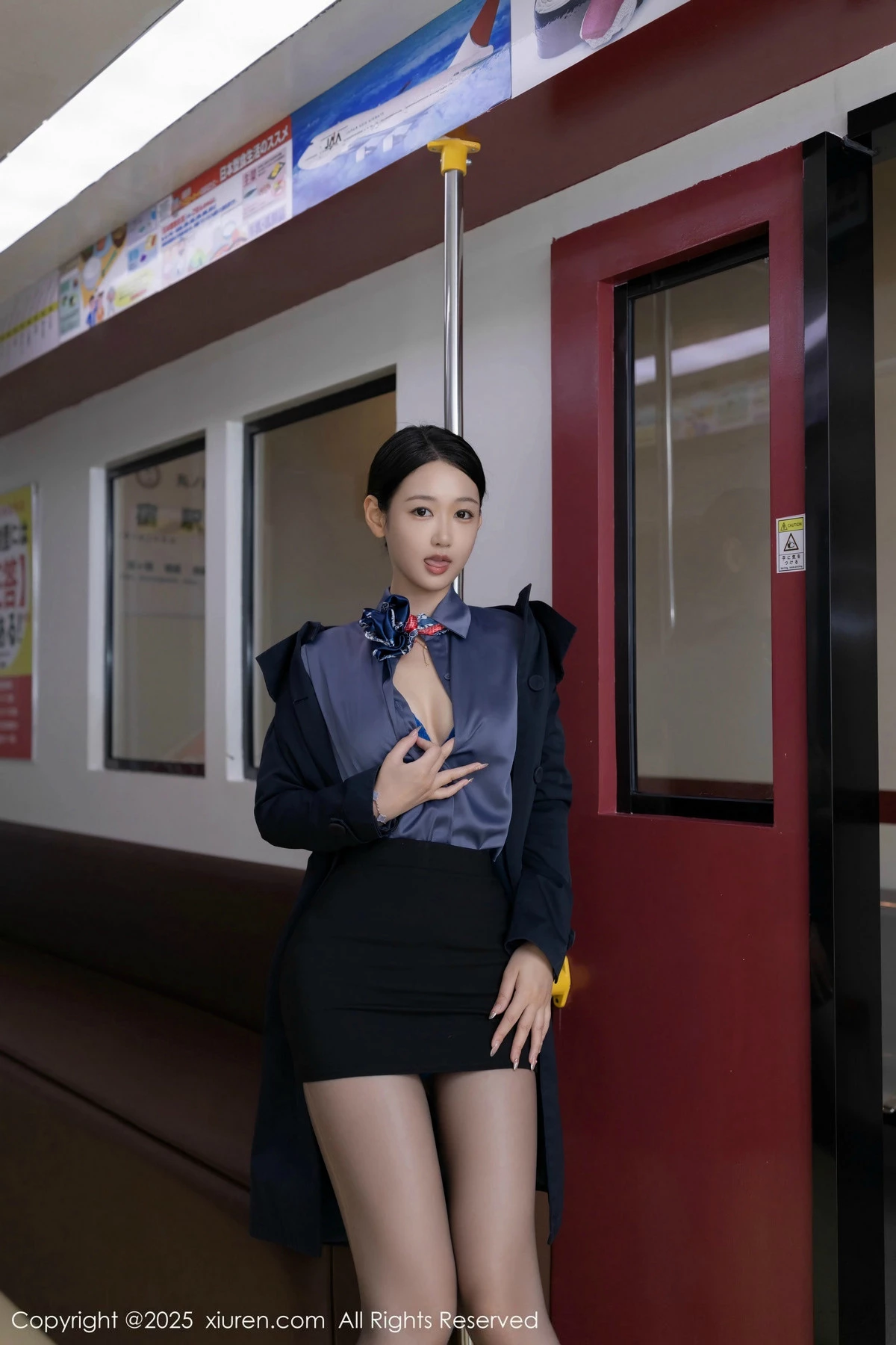 秀人集.com_[XiuRen秀人网]No.9824_模特唐安琪性感深色空姐制服露蓝色蕾丝内衣秀曼妙身姿诱惑写真83P