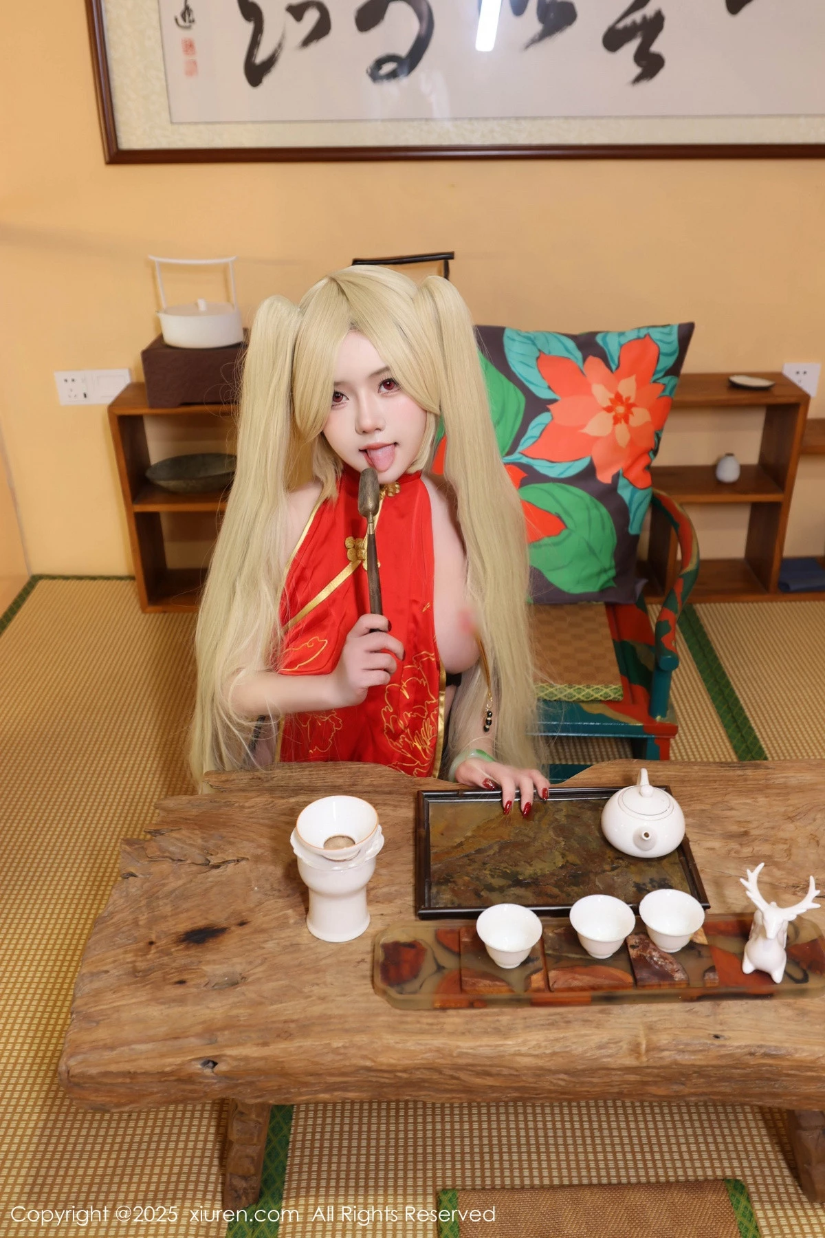 秀人集.com_[XiuRen秀人网]No.9834_模特小薯条nienie性感红色旗袍配红丝吊袜秀曼妙身姿诱惑写真131P