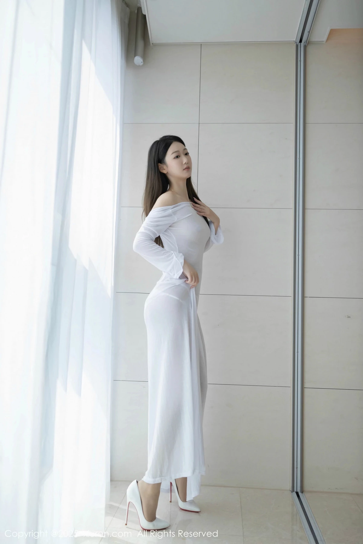 秀人集.com_[XiuRen秀人网]No.9840_模特唐安琪性感白色连衣长裙配开档肉丝秀曼妙身姿撩人诱惑写真84P