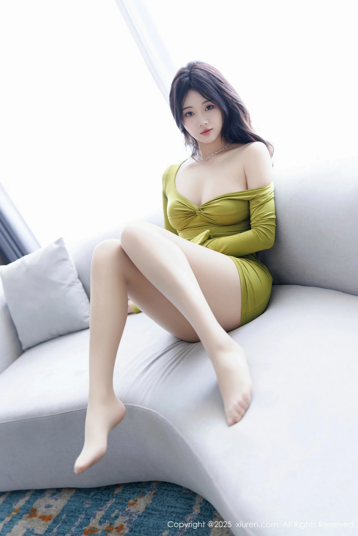 秀人集.com_[XiuRen秀人网]No.9849_模特南乔性感浅绿连衣短裙露浅绿内衣配白丝袜秀白嫩肌肤诱惑写真91P