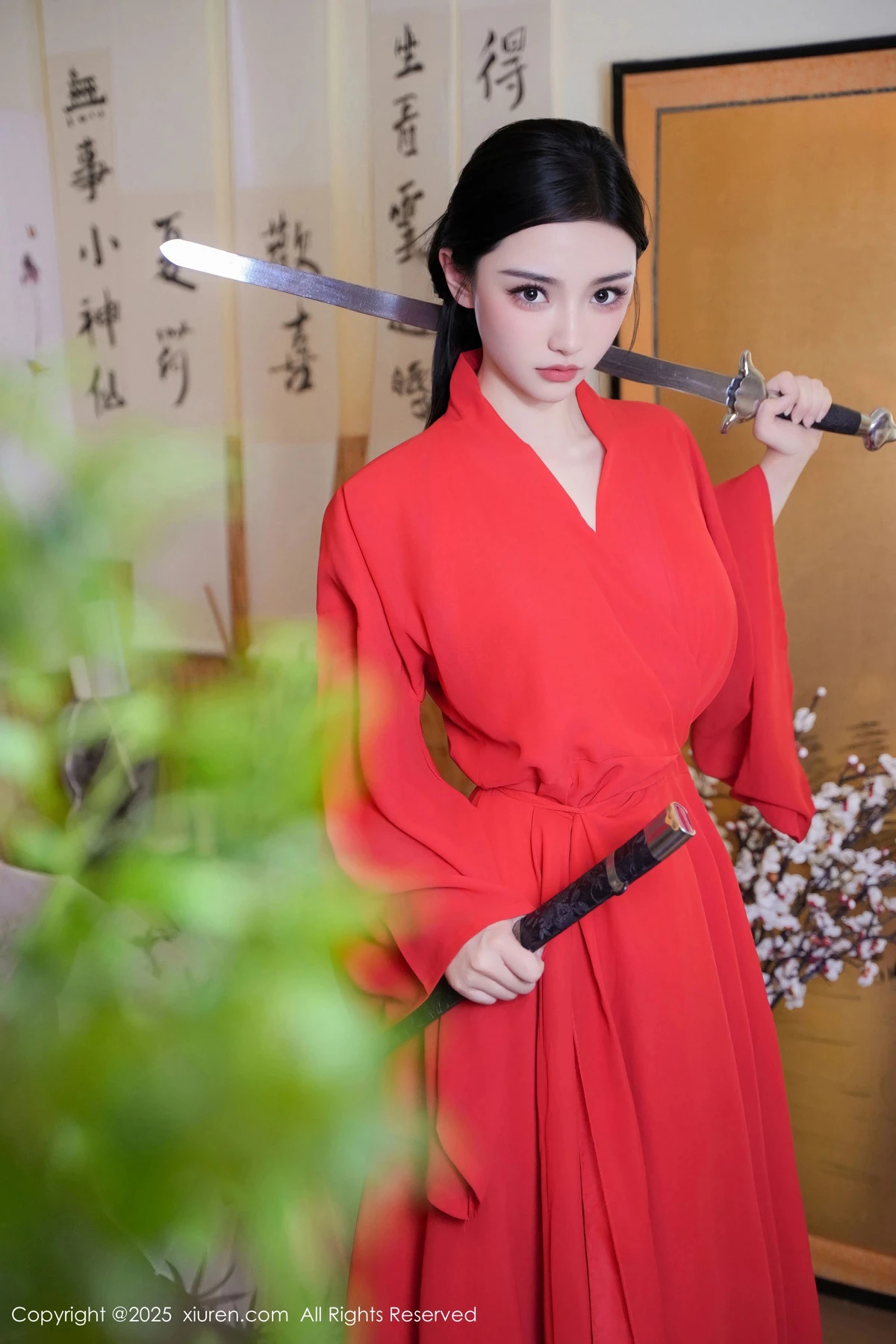 秀人集.com_[XiuRen秀人网]No.9890_模特妙可可Cheese性感红衣剑客装配肉丝袜秀丰腴身姿诱惑写真60P