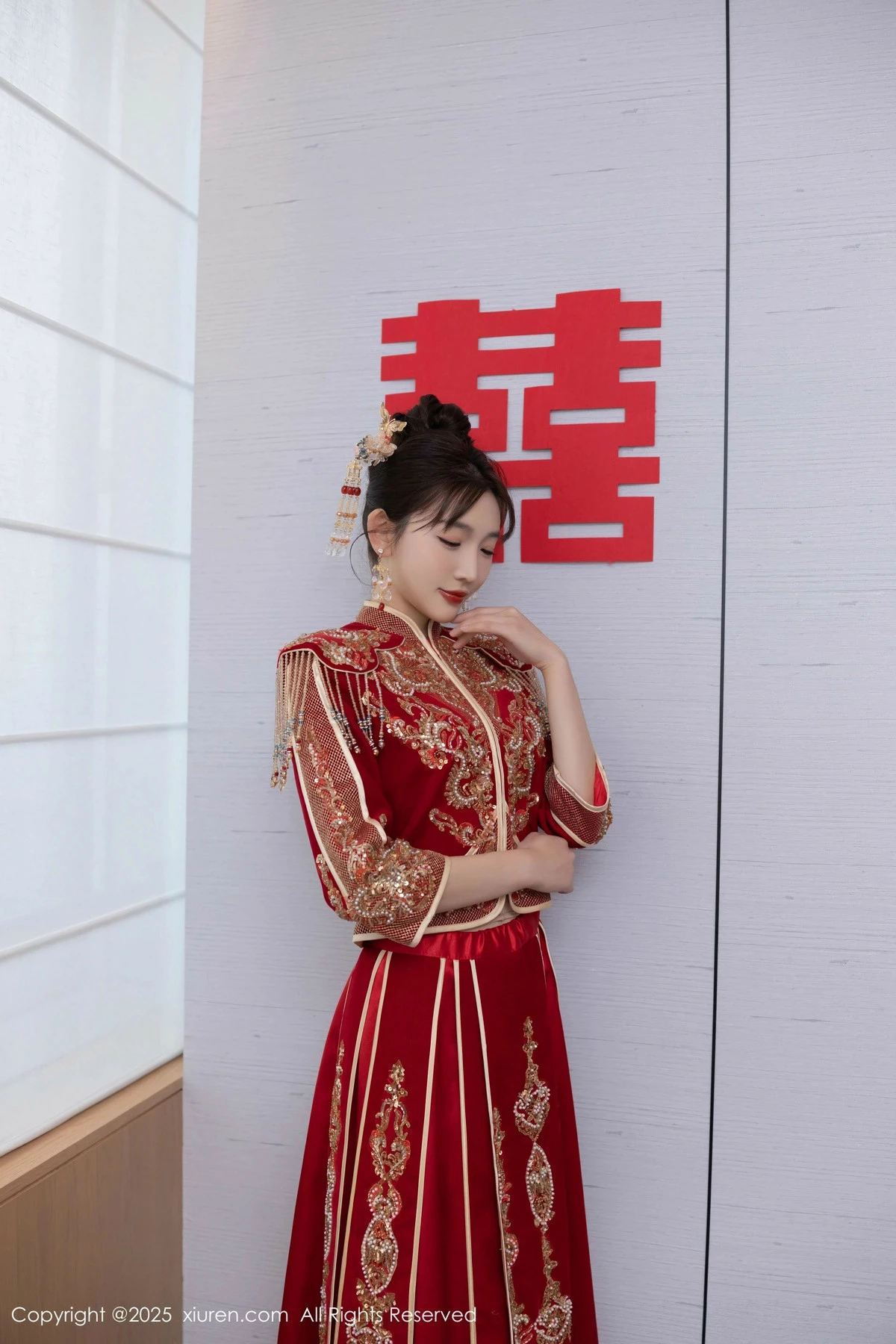 秀人集.com_[XiuRen秀人网]No.9770_模特陆萱萱性感新娘装露红色内衣配超薄肉丝秀柔美身材诱惑写真82P