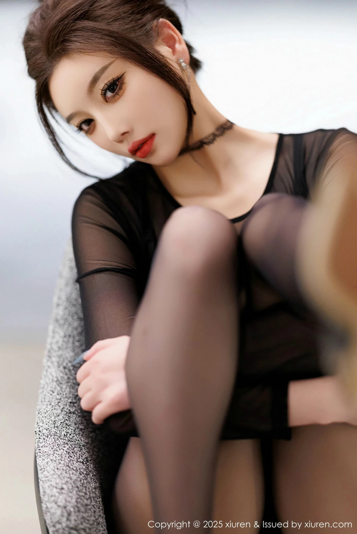 秀人集.com_[XiuRen秀人网]No.9776_女神杨晨晨Yome黑色连衣短裙露黑色内衣配开档黑丝极致魅惑写真101P