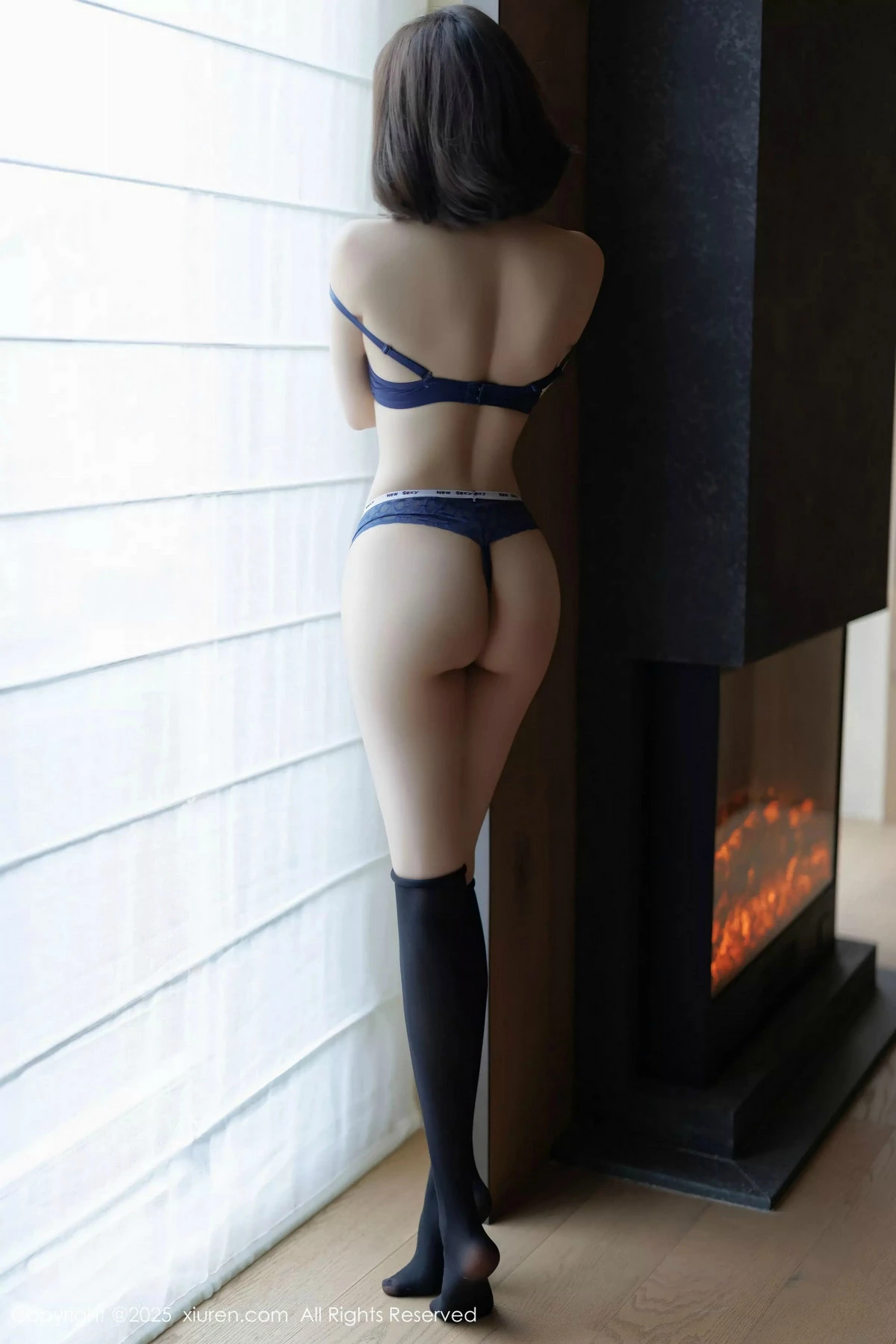 秀人集.com_[XiuRen秀人网]No.9944_女神徐莉芝Booty性感格子短裙露蓝色内衣配黑丝袜秀美腿诱惑写真85P