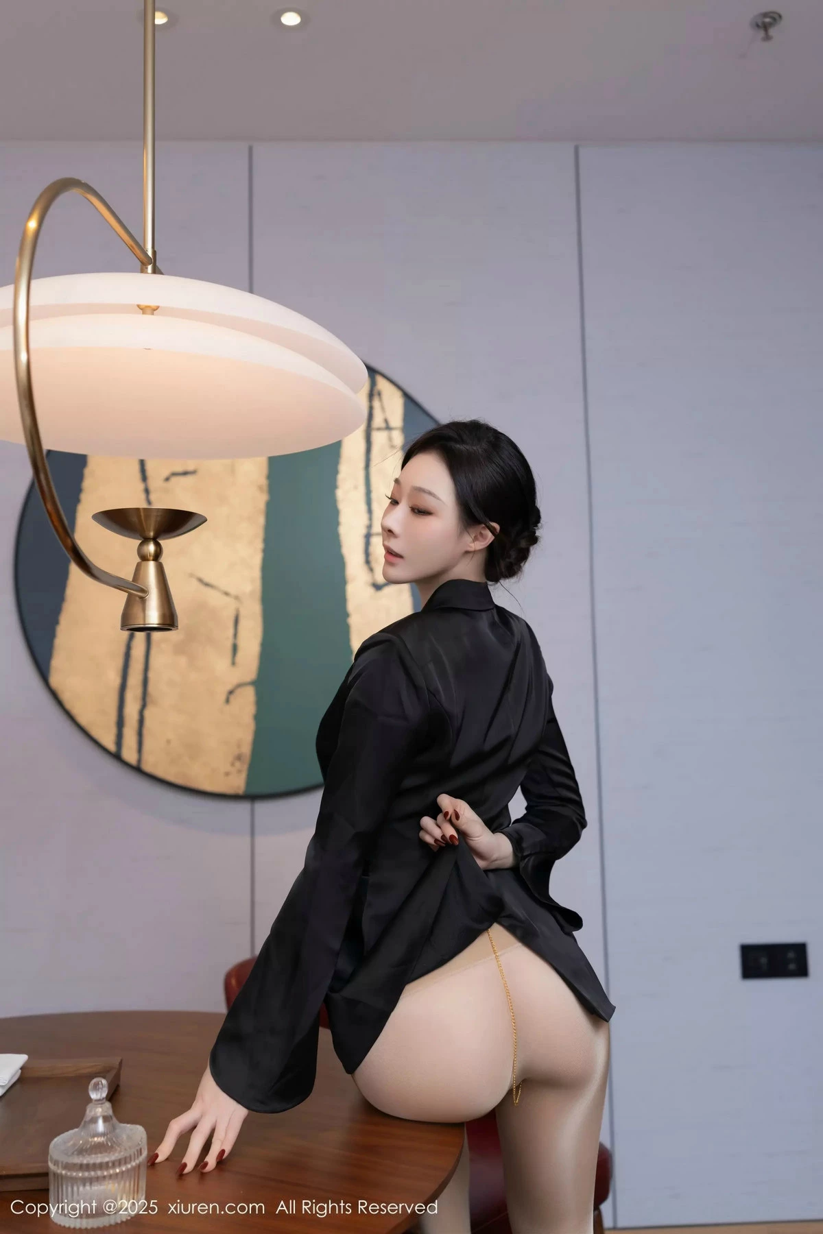 秀人集.com_[XiuRen秀人网]No.9951_模特小逗逗宾馆里性感情趣内衣配闪亮肉丝秀曼妙身姿诱惑写真80P