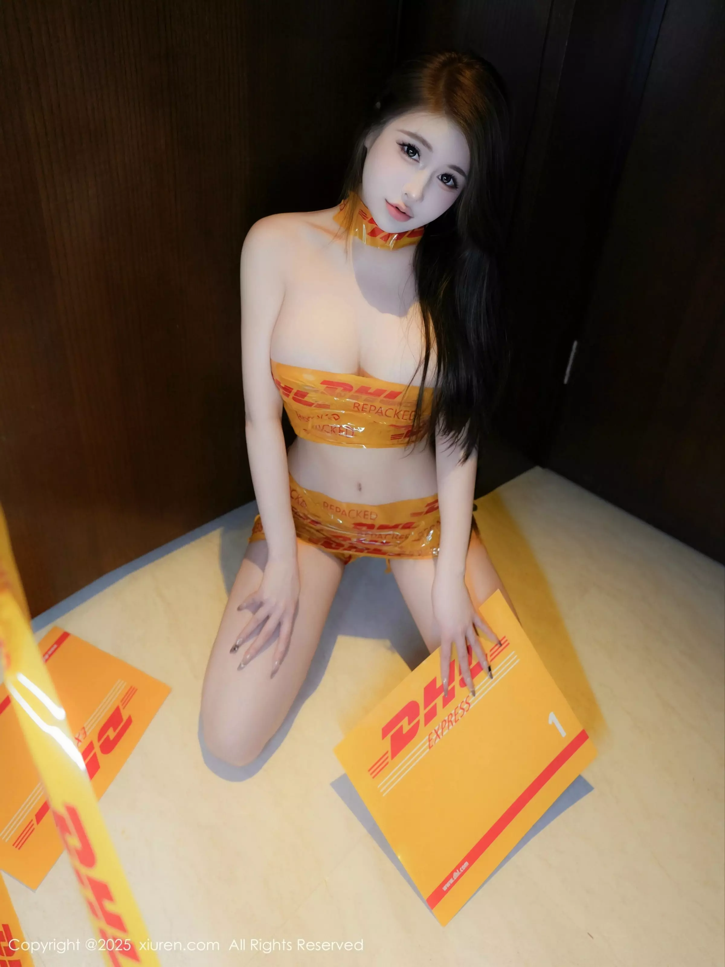 秀人集.com_[XiuRen秀人网]No.10016_模特甜妮户外性感黄色胶带裹身秀完美身材白嫩肌肤诱惑写真76P