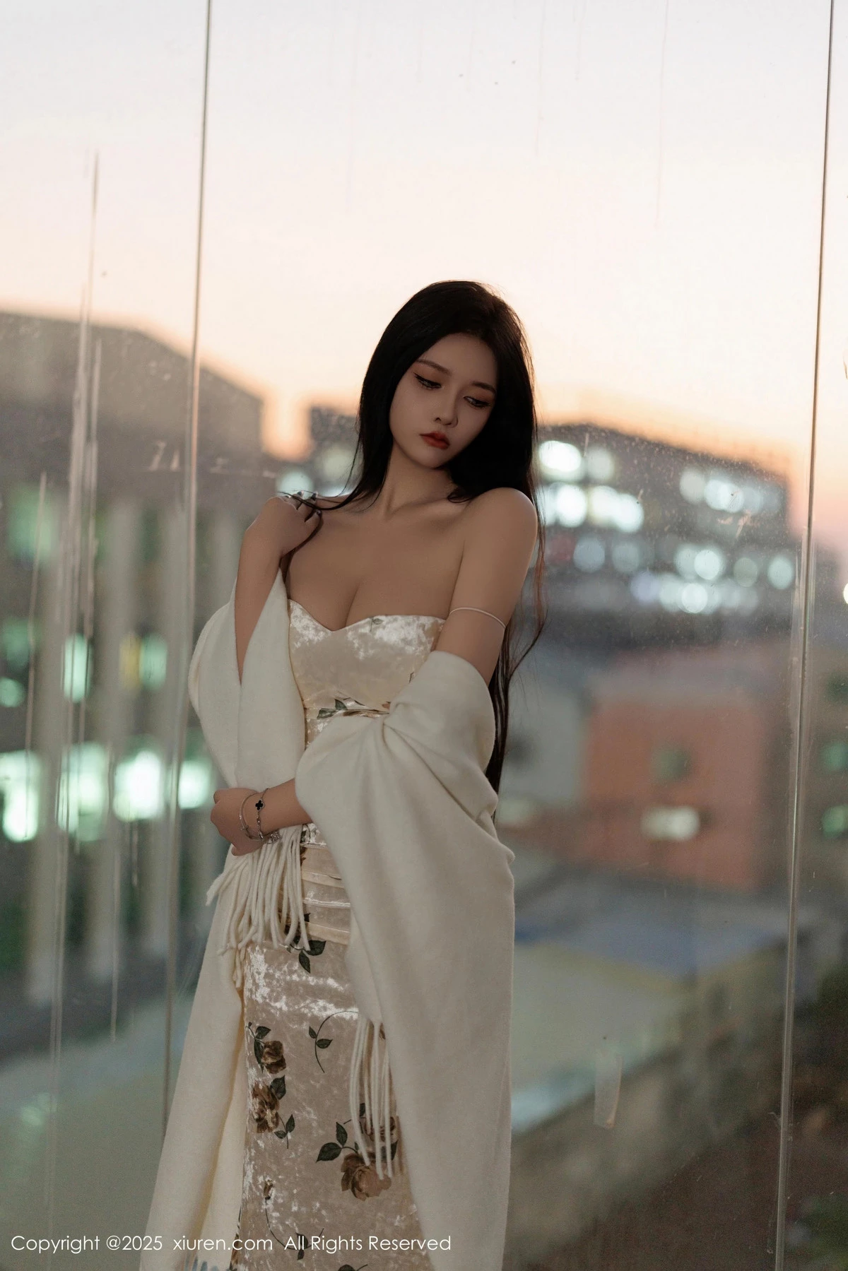 秀人集.com_[XiuRen秀人网]No.9899_模特娜比脱连衣短裙露性感蓝色内衣配超薄肉丝秀凹凸身材诱惑写真81P