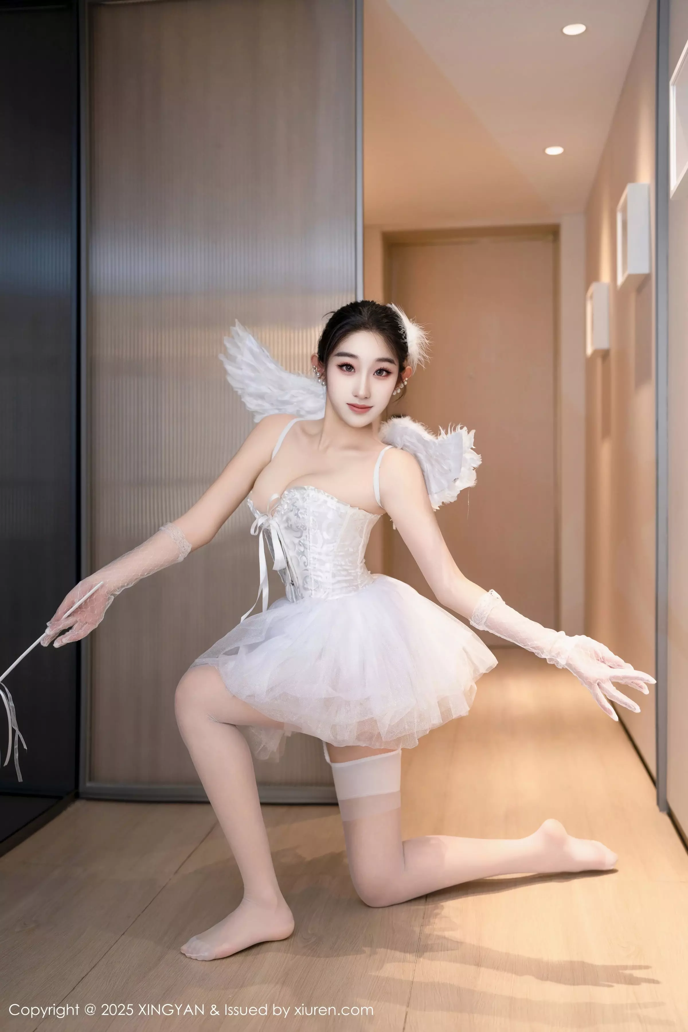 秀人集.com_[XINGYAN星颜社]VOL.324_模特星冉性感白色芭蕾吊带裙配白丝吊袜秀曼妙身姿诱惑写真78P