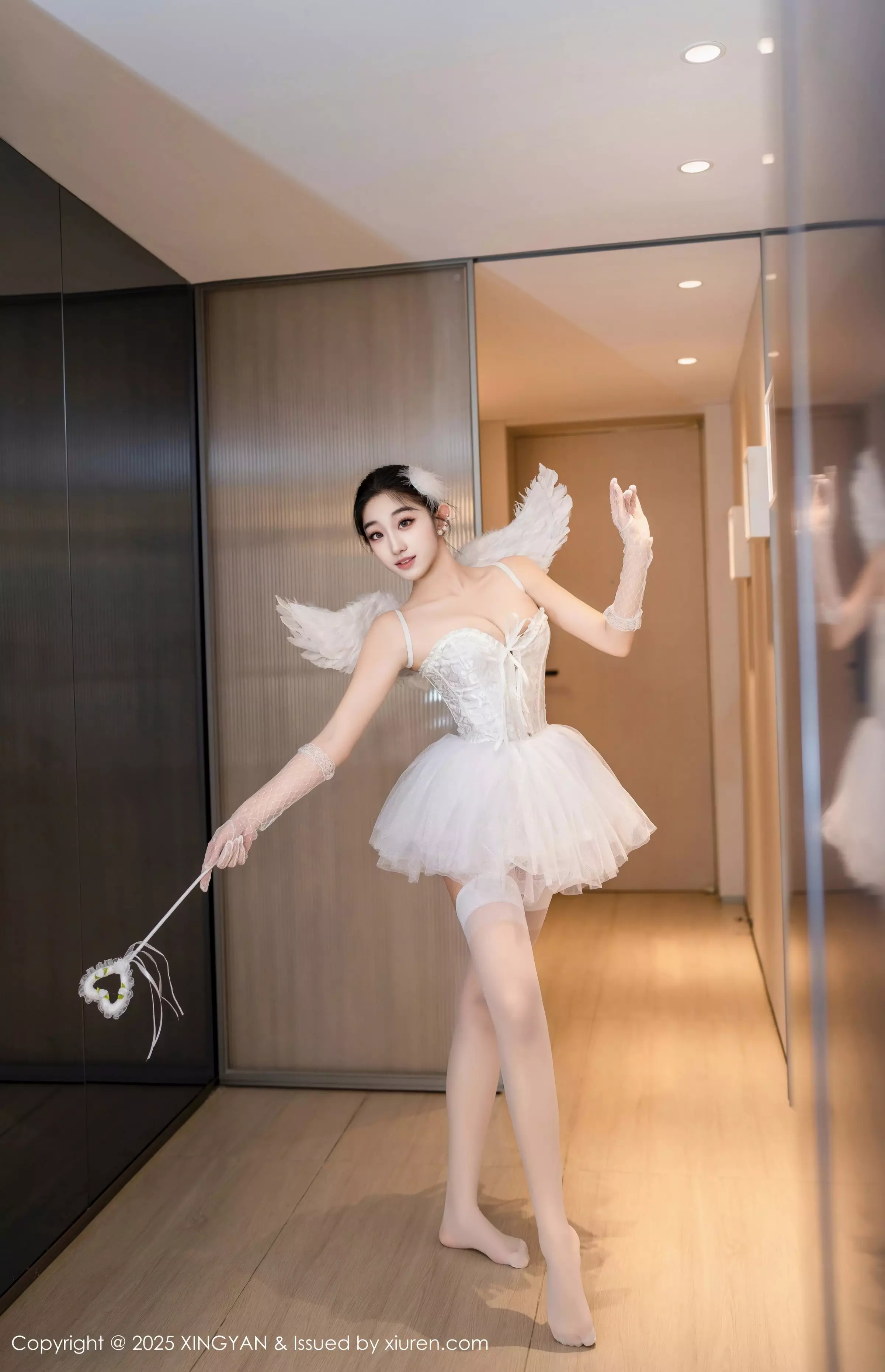 秀人集.com_[XINGYAN星颜社]VOL.324_模特星冉性感白色芭蕾吊带裙配白丝吊袜秀曼妙身姿诱惑写真78P