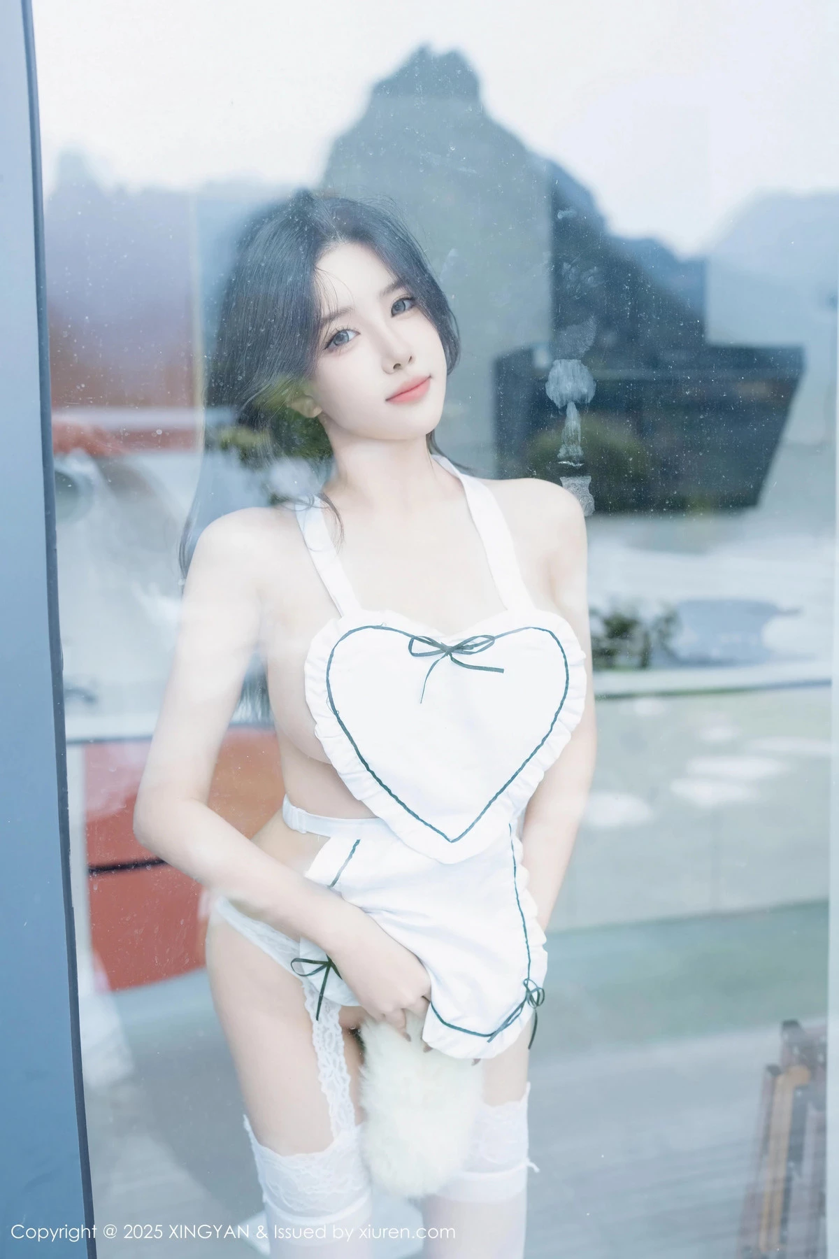 秀人集.com_[XINGYAN星颜社]VOL.310_模特袁圆性感白色情趣服饰配白丝吊袜秀惹火身材诱惑写真80P