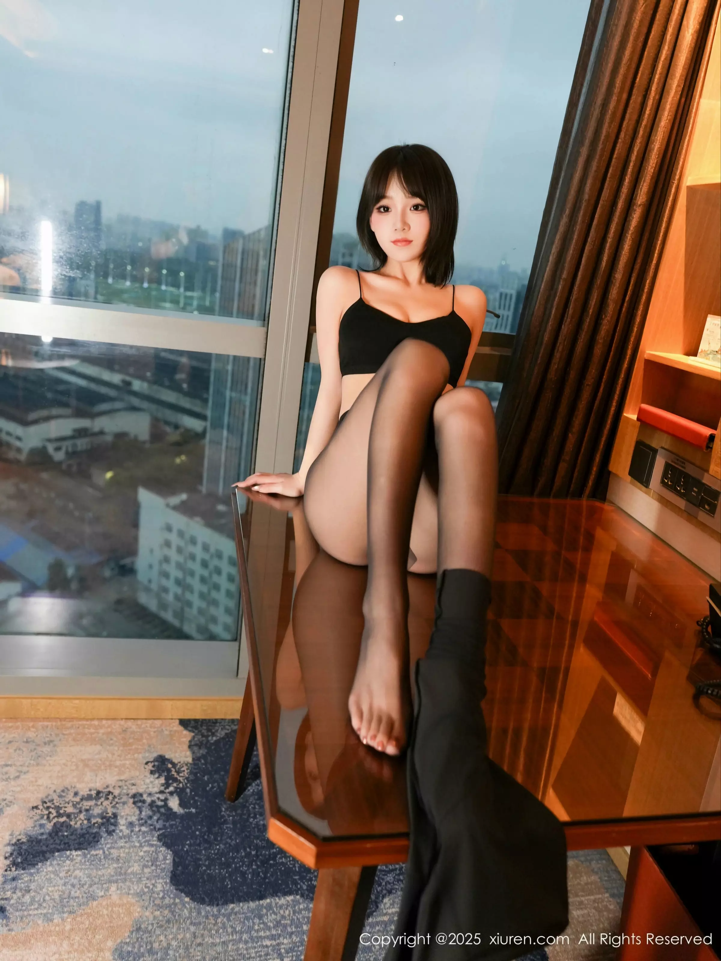 秀人集.com_[XiuRen秀人网]No.10077_新人模特汁汁性感黑色瑜伽服配超薄黑丝秀苗条身材完美诱惑写真63P