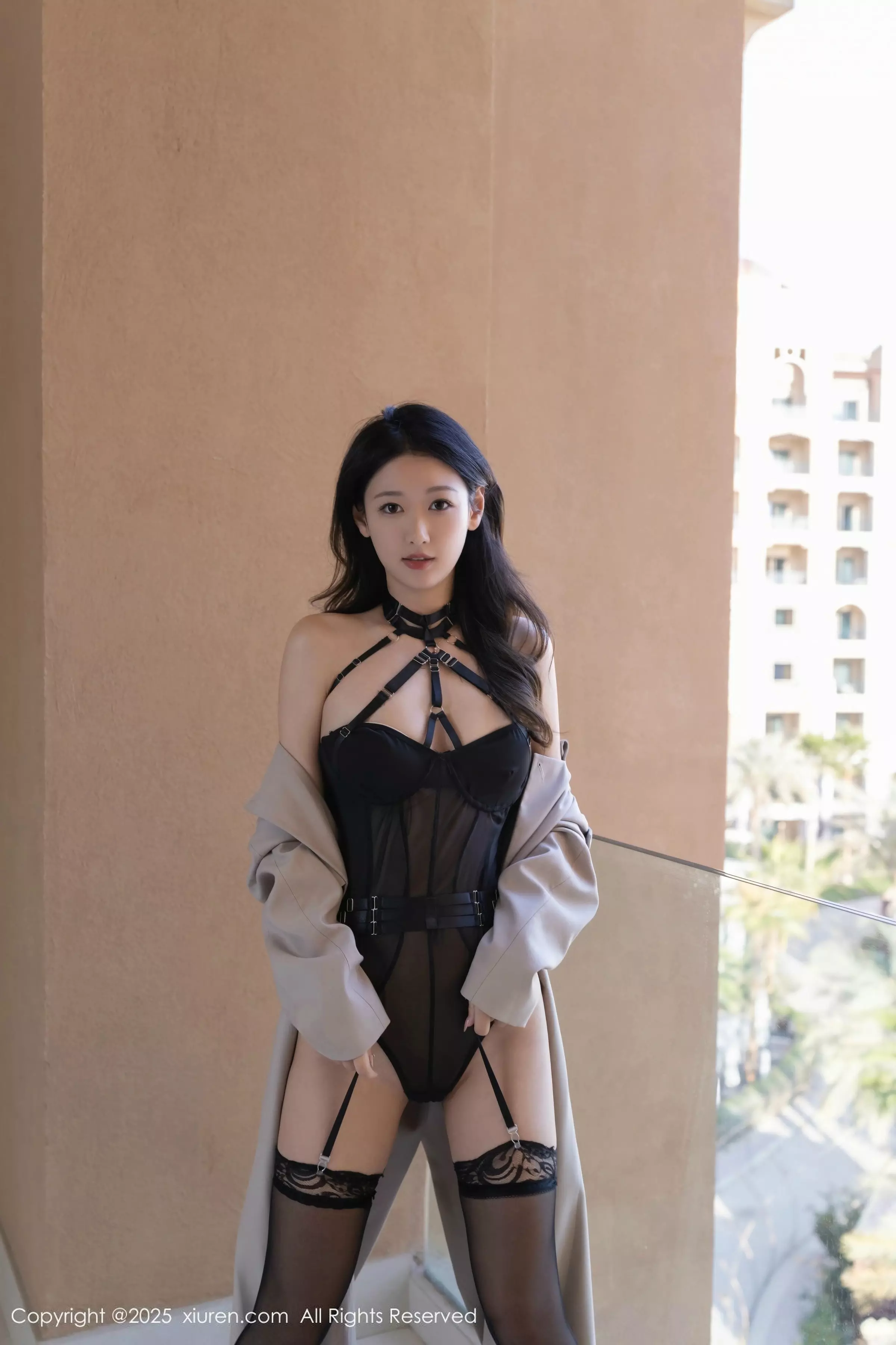 秀人集.com_[XiuRen秀人网]No.10093_模特唐安琪性感浅色风衣露黑色情趣内衣配黑丝袜秀美腿诱惑写真81P