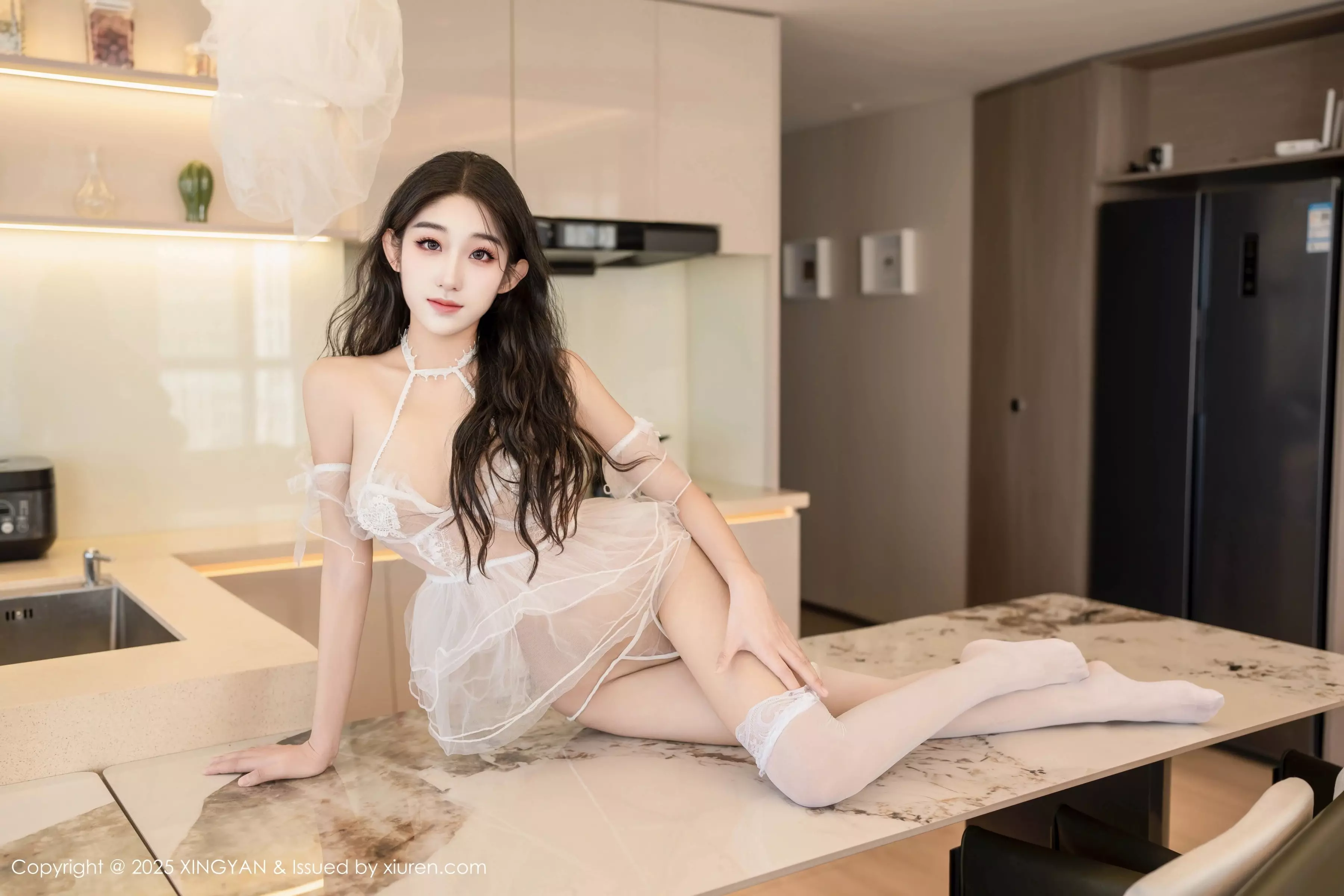 秀人集.com_[XINGYAN星颜社]VOL.330_模特星冉性感白色薄纱情趣服饰配白色丝袜秀曼妙身姿诱惑写真75P