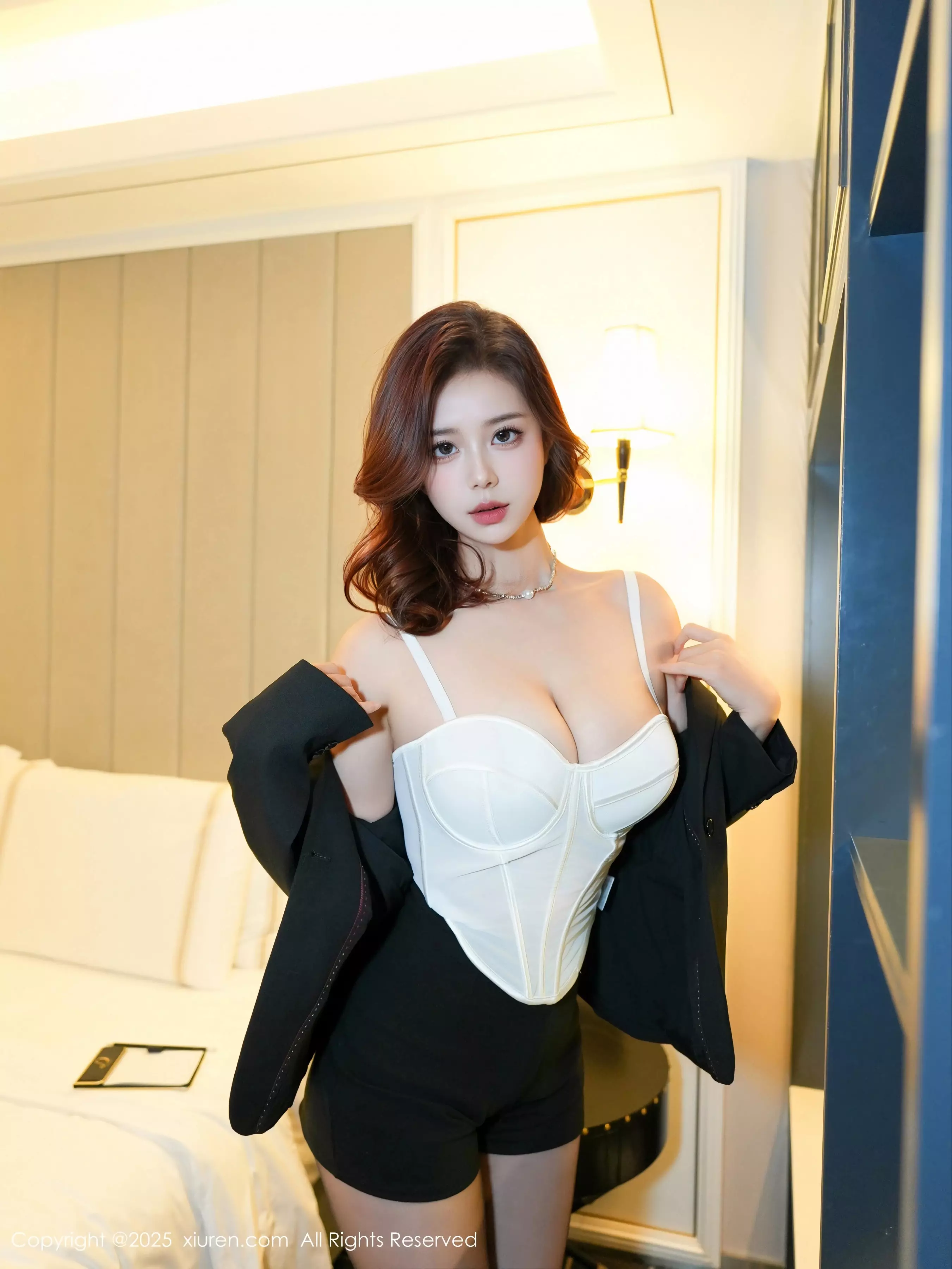 秀人集.com_[XiuRen秀人网]No.10101_新人模特玫瑰我爱你性感白色内衣配超薄黑丝秀凹凸身材诱惑写真79P