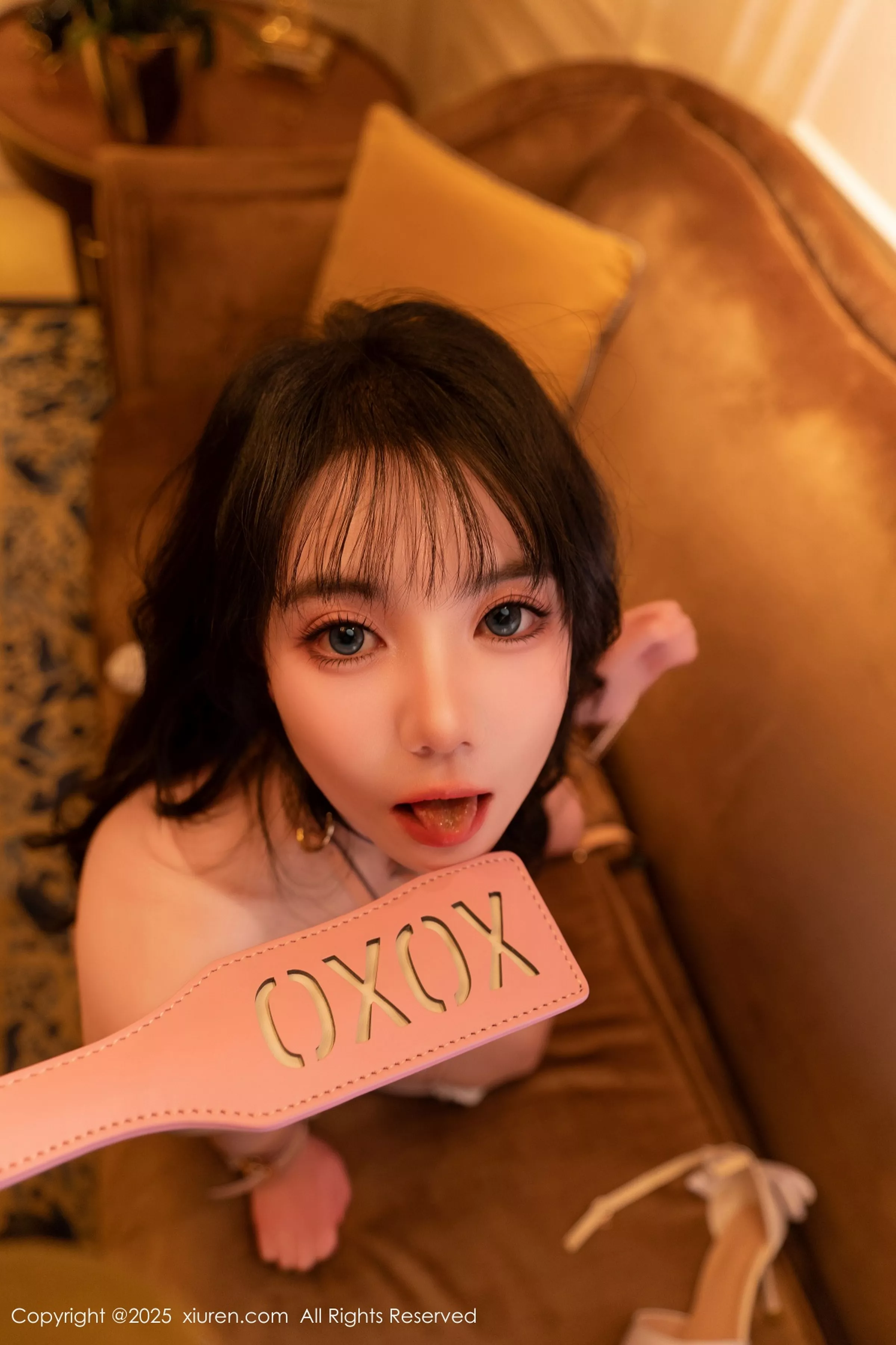 秀人集.com_[XiuRen秀人网]No.10152_模特软情性感白色护士服露蕾丝内衣配白丝袜秀丰满身材诱惑写真90P