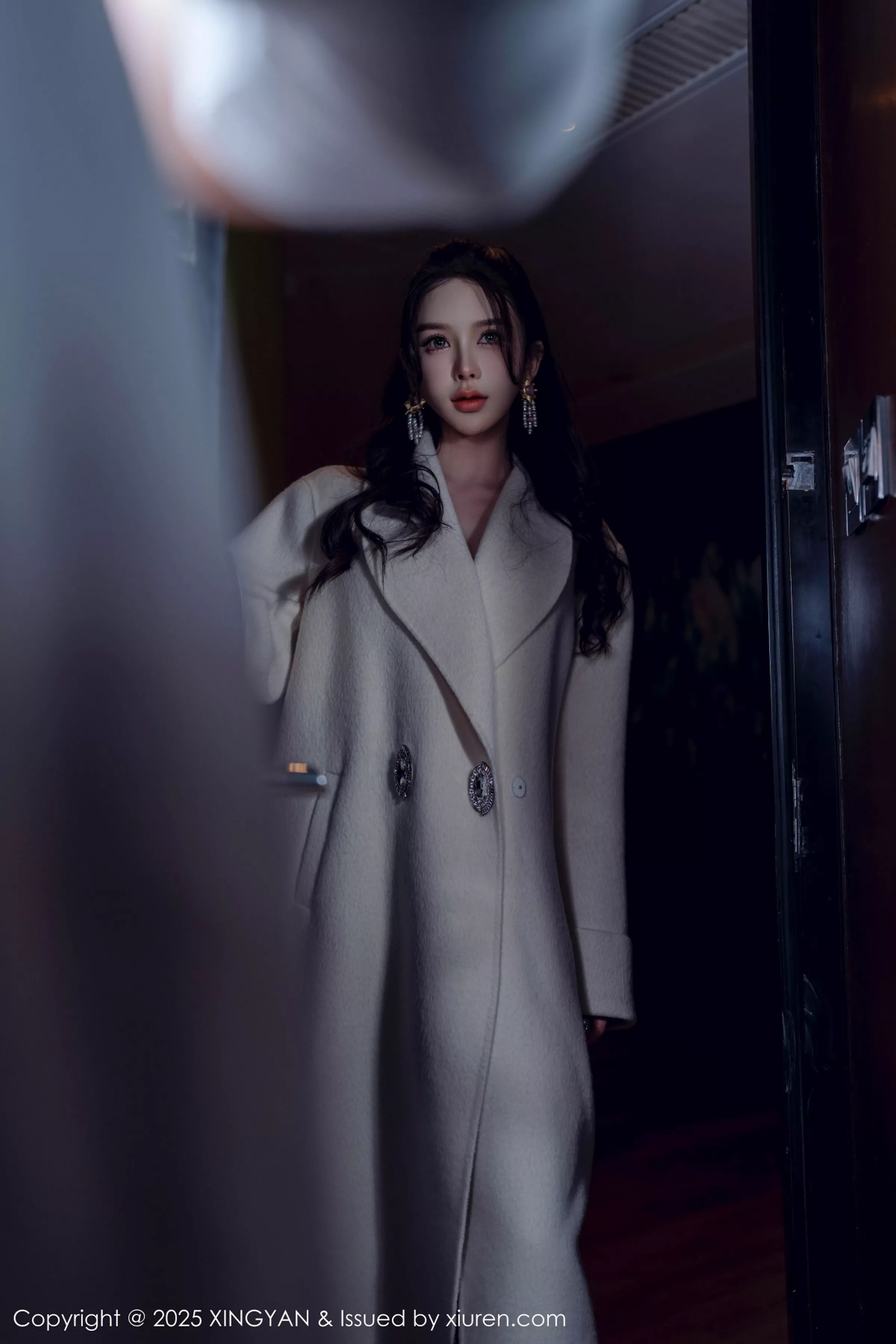 秀人集.com_[XINGYAN星颜社]VOL.337_女神李丽莎性感粉色内衣配白色蕾丝袜秀完美身材撩人诱惑写真76P