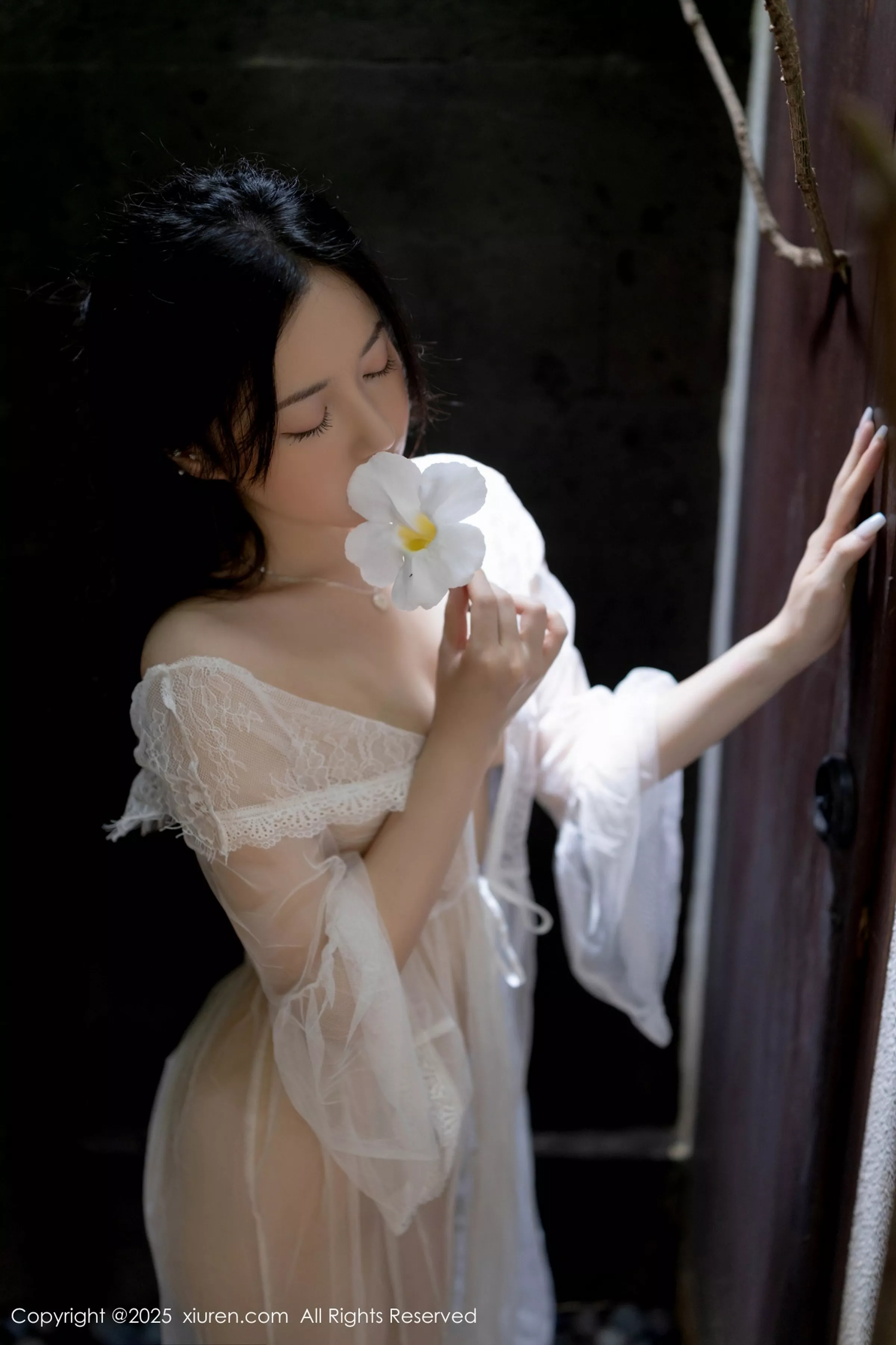 秀人集.com_[XiuRen秀人网]No.10173_模特鱼子酱Fish性感白色轻透连衣裙透视秀惹火身材撩人诱惑写真80P