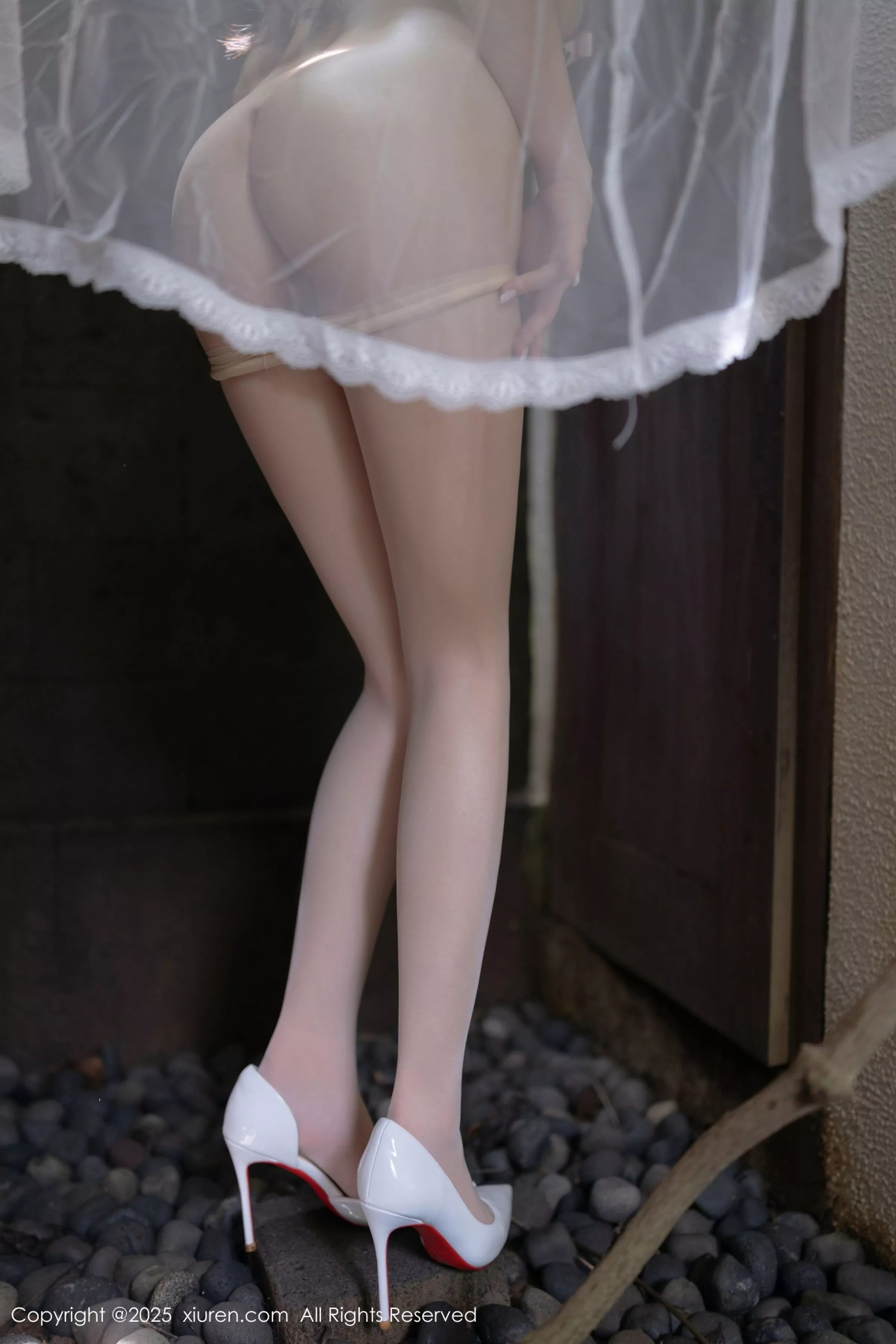 秀人集.com_[XiuRen秀人网]No.10173_模特鱼子酱Fish性感白色轻透连衣裙透视秀惹火身材撩人诱惑写真80P