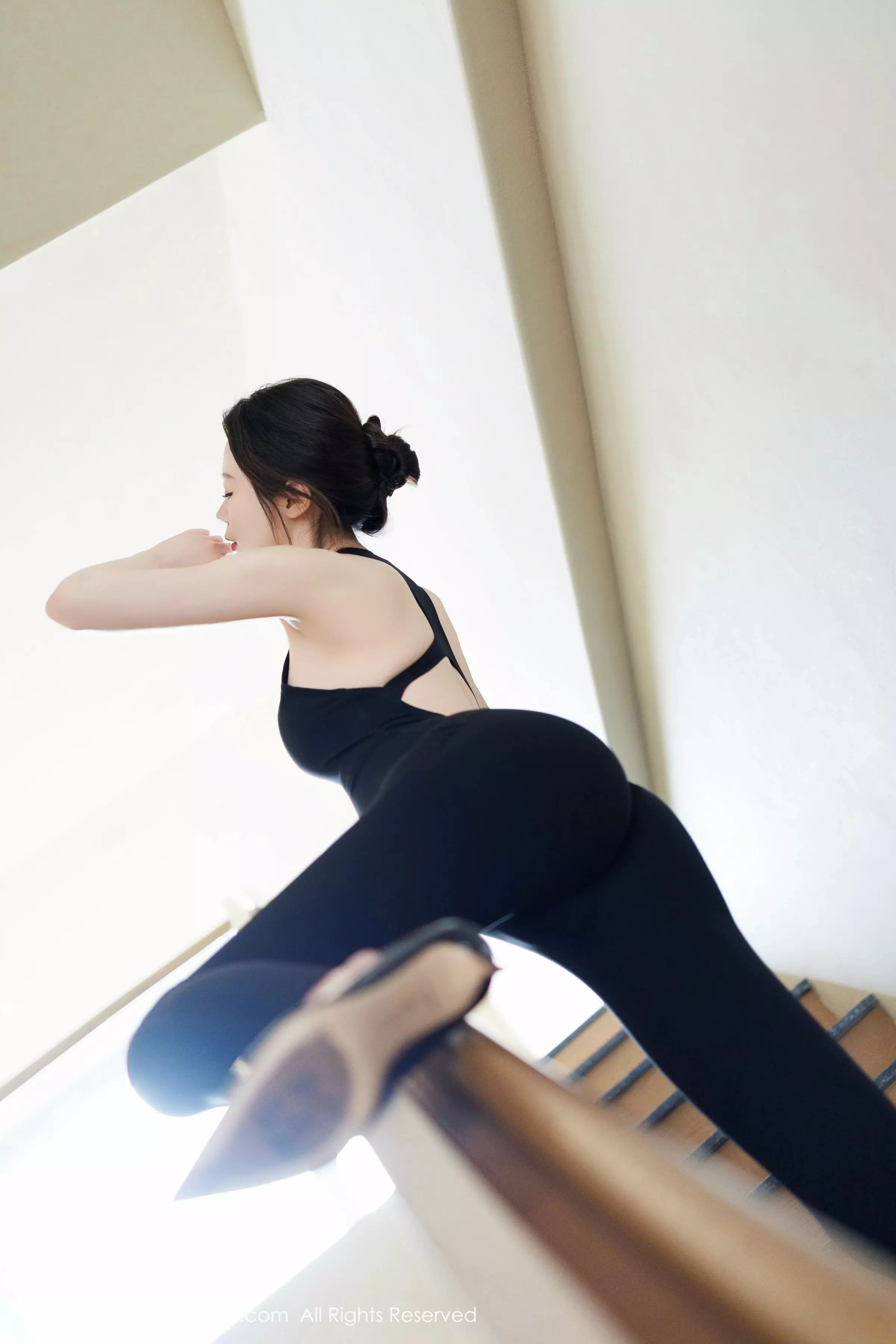 秀人集.com_[XiuRen秀人网]No.10059_模特梦心玥性感黑色情趣内衣配黑丝吊袜秀高挑曼妙身姿诱惑写真83P