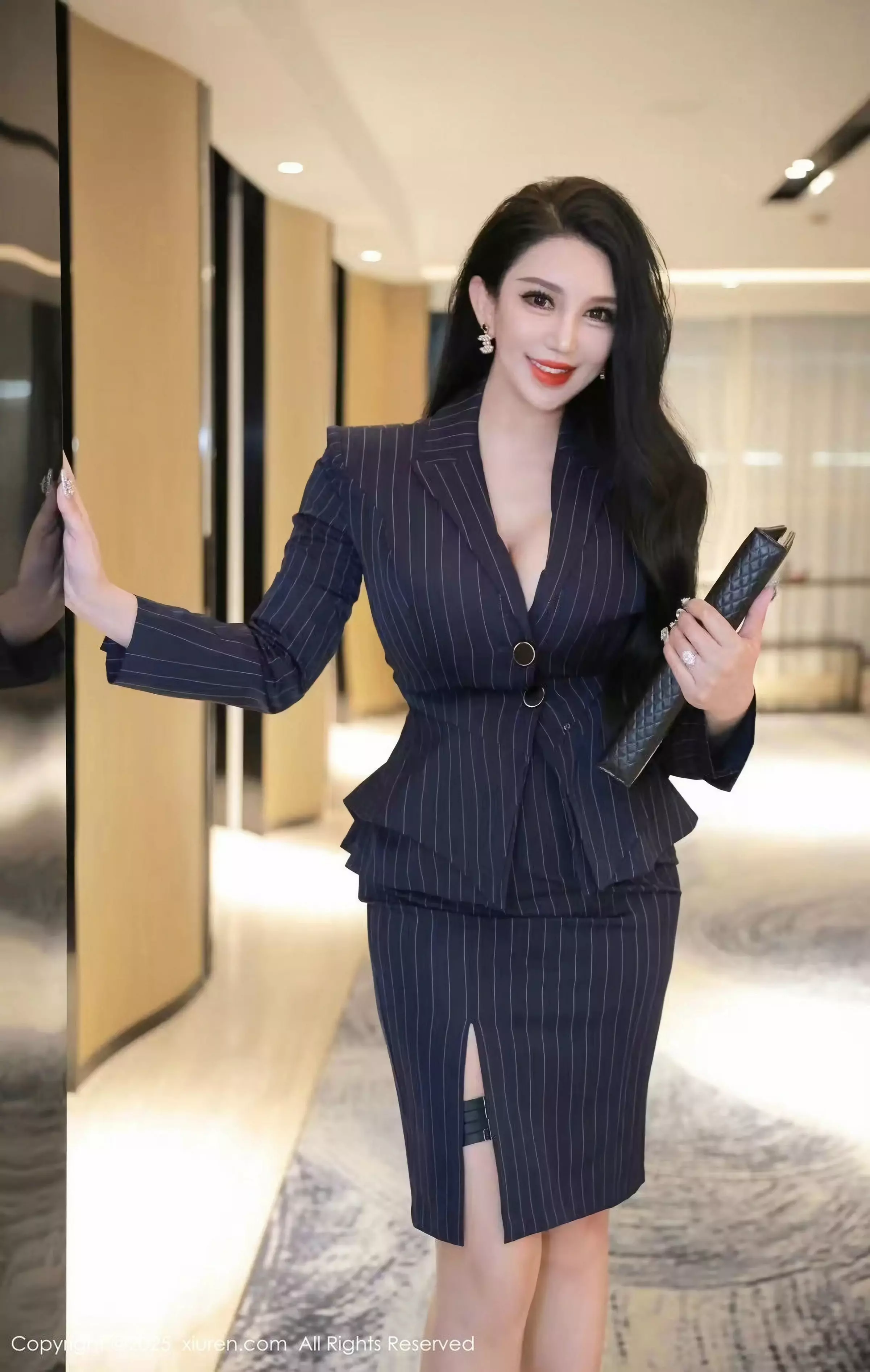 秀人集.com_[XiuRen秀人网]No.10065_新人模特乔安娜私房性感情趣服饰露豪乳遮点秀惹火身材诱惑写真40P