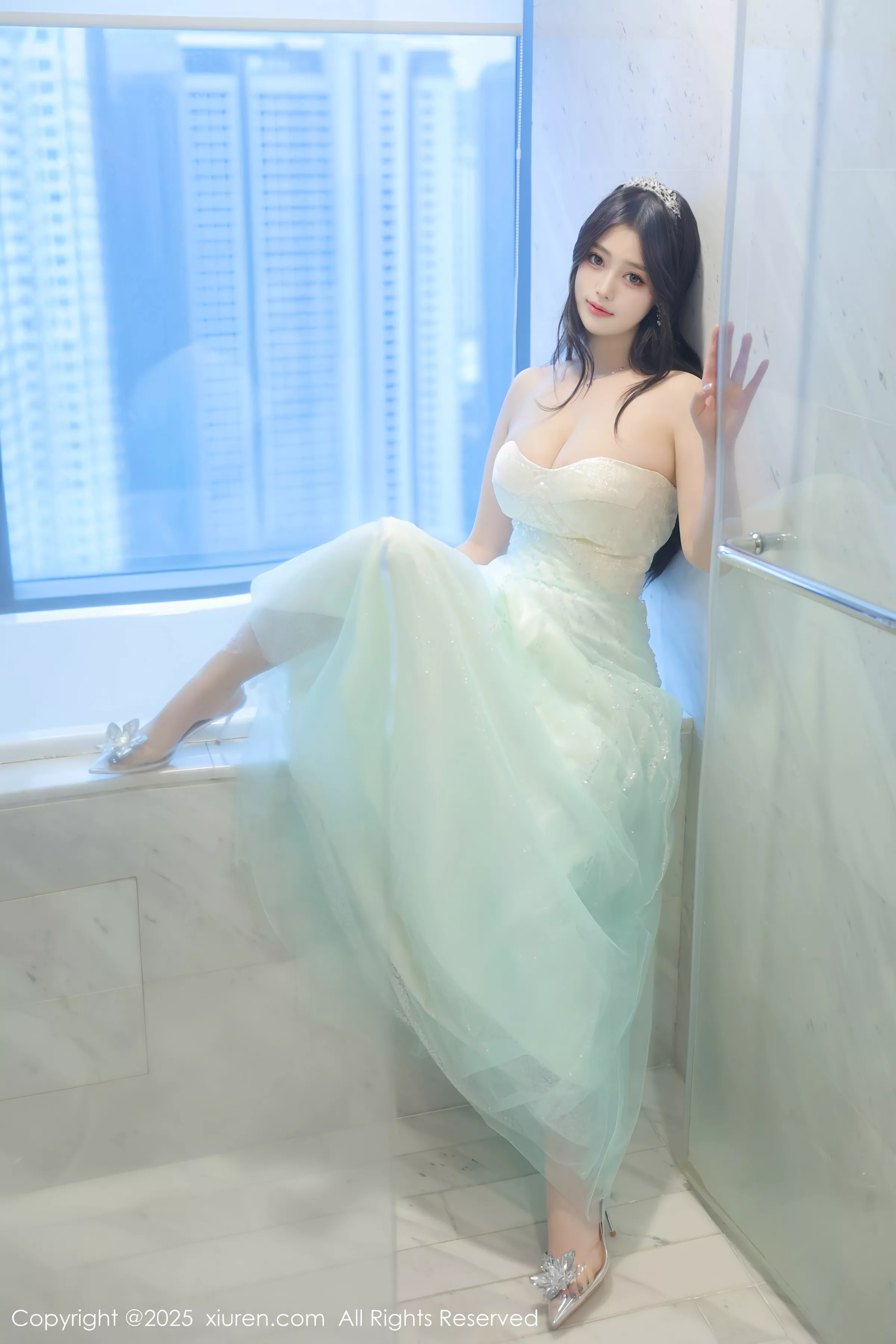 秀人集.com_[XiuRen秀人网]No.10222_模特蛋蛋宝性感紫色蕾丝内衣配超薄丝袜秀丰满身材撩人诱惑写真78P