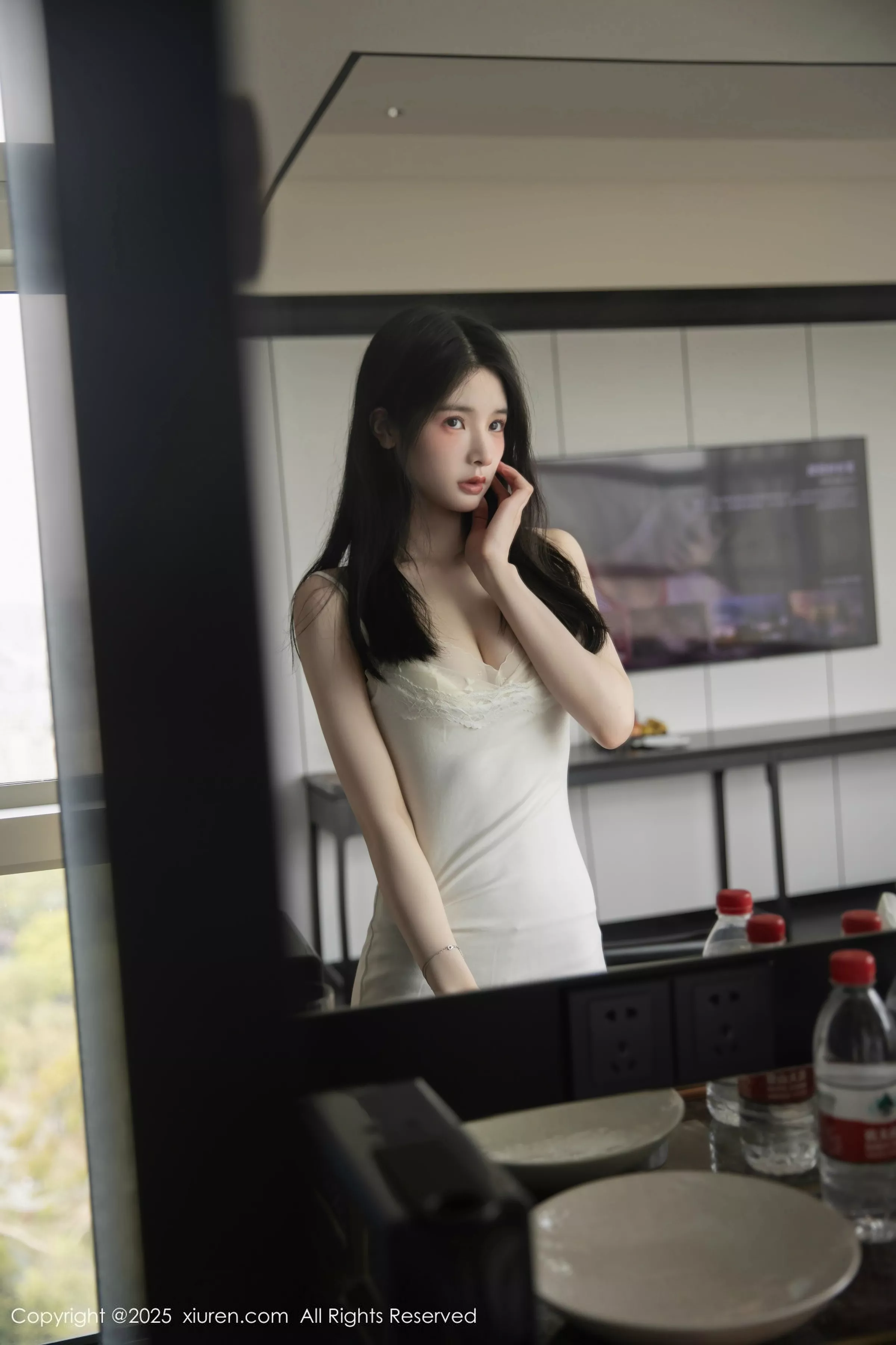 秀人集.com_[XiuRen秀人网]No.10226_模特布丁wow性感白色连衣短裙配肉色丝袜秀完美身材诱惑写真80P