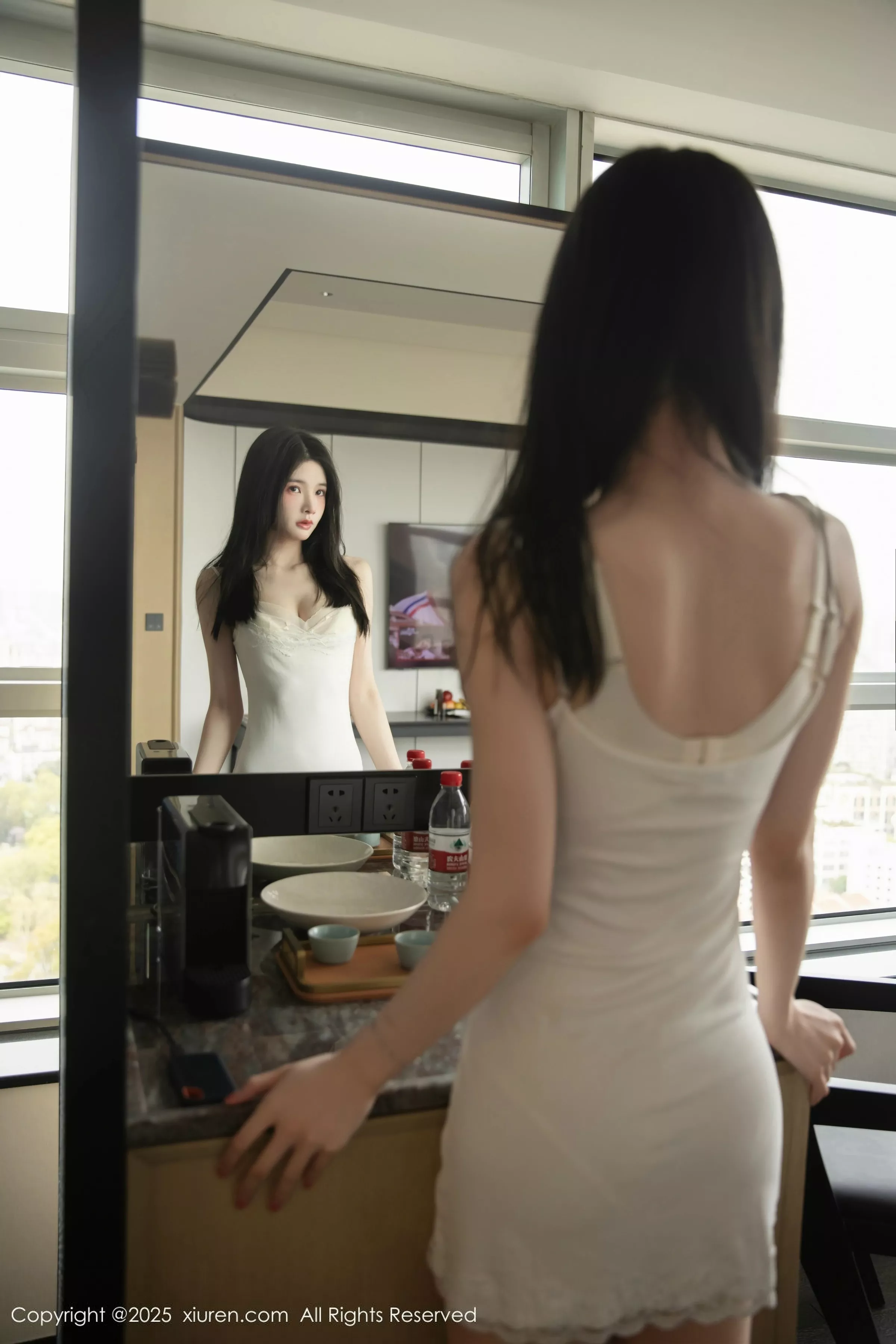 秀人集.com_[XiuRen秀人网]No.10226_模特布丁wow性感白色连衣短裙配肉色丝袜秀完美身材诱惑写真80P