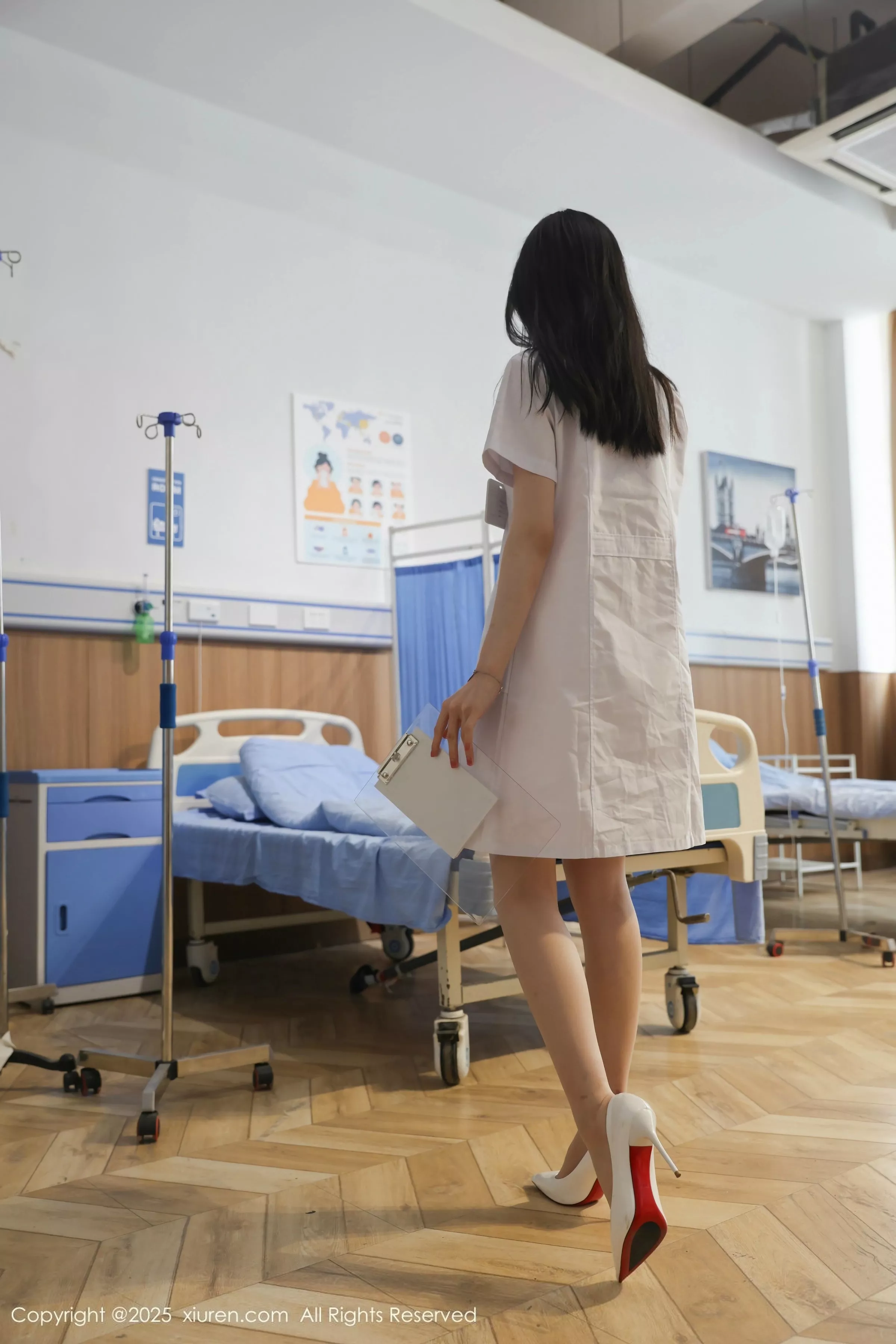 秀人集.com_[XiuRen秀人网]No.10256_模特布丁wow性感护士服露浅色内衣配肉丝袜秀曼妙身材诱惑写真80P