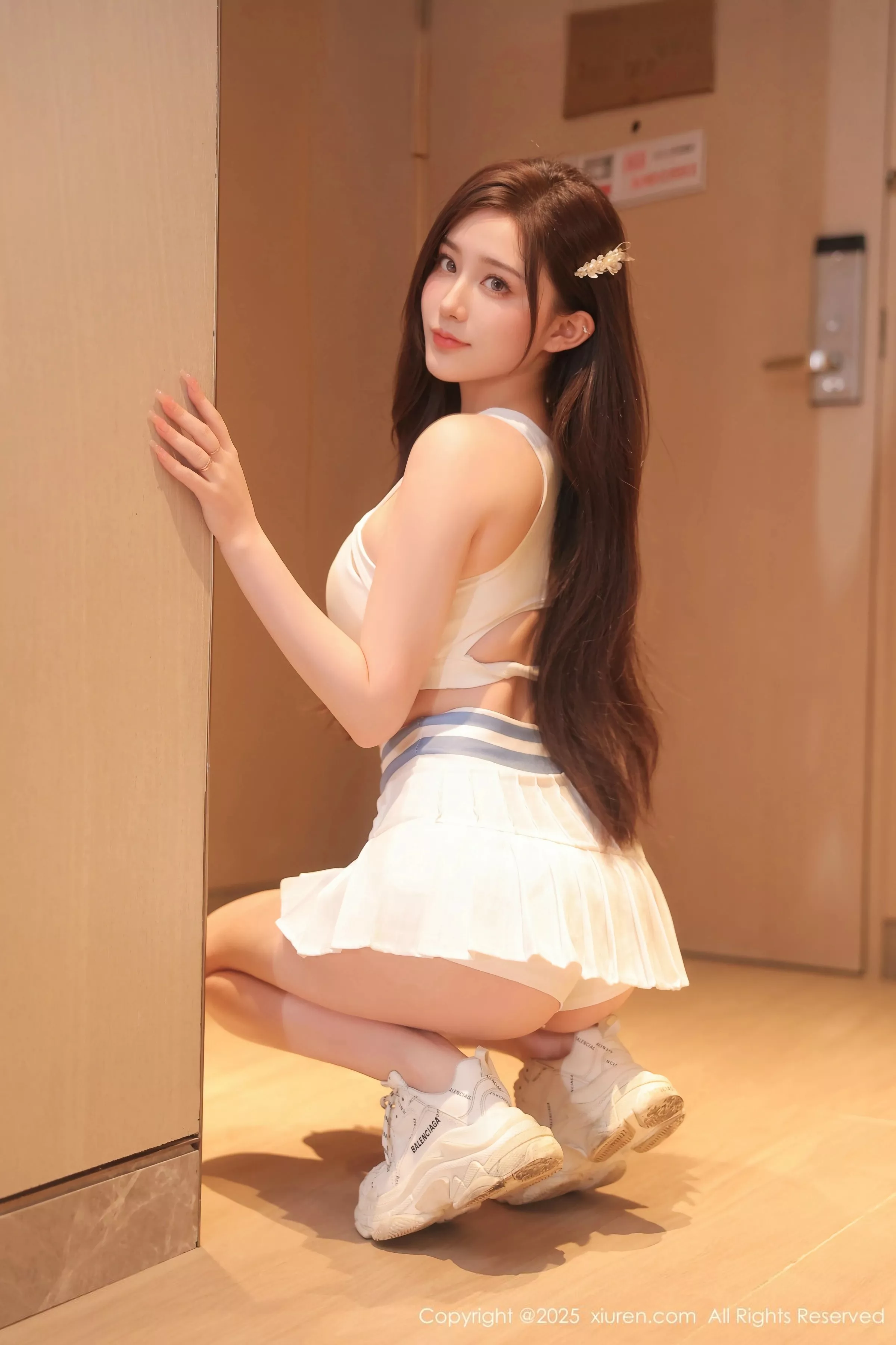 秀人集.com_[XiuRen秀人网]No.10254_新人模特奶油猫呀性感白色短裙+白色浴袍秀丰满身材诱惑写真86P