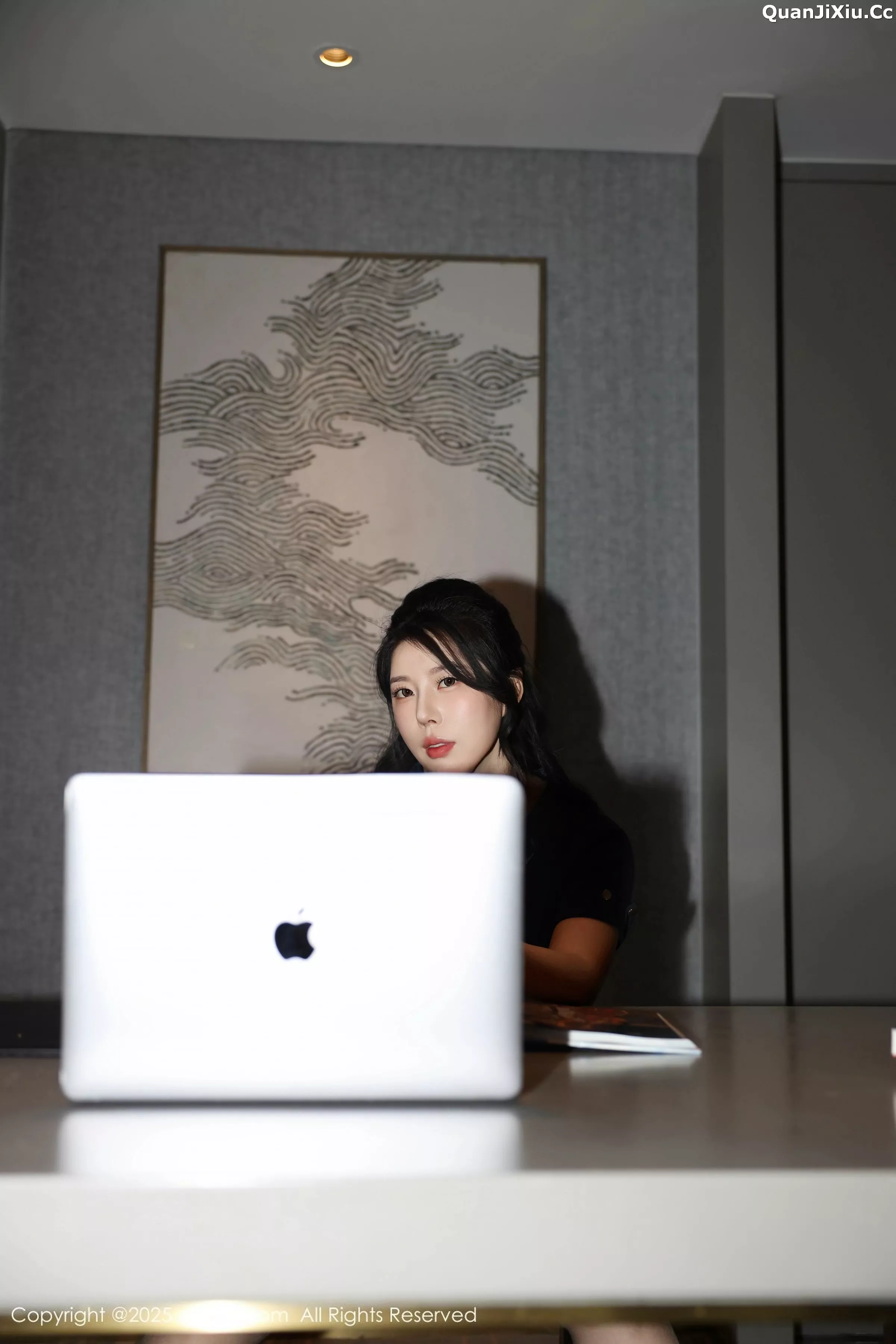 秀人集.com_[XiuRen秀人网]No.10266_模特白茹雪abby性感黑色OL服饰配灰丝吊袜秀丰腴身材诱惑写真72P