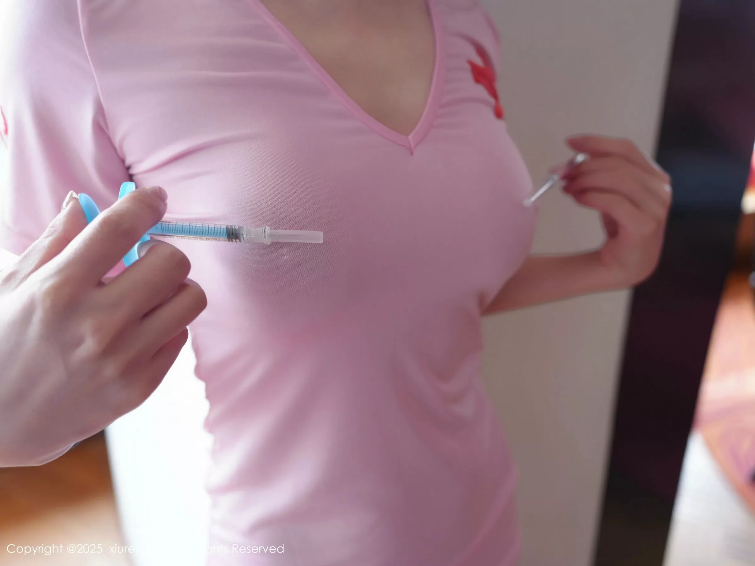 秀人集.com_[XiuRen秀人网]No.10275_模特Annie_baby性感粉色护士制服配粉丝网袜秀凹凸身材诱惑写真85P